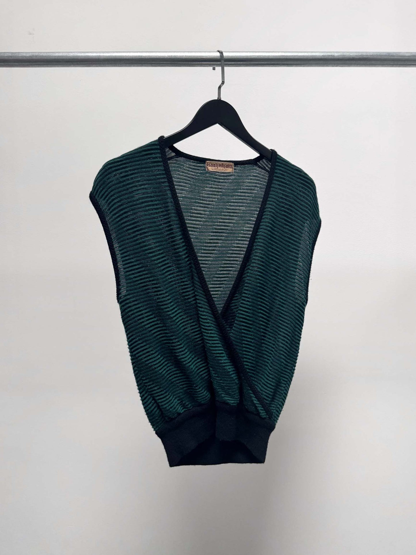 untilfaded-1970s-ISSEY-MIYAKE-VNECK-STRIPED-KNIT-GILET-1