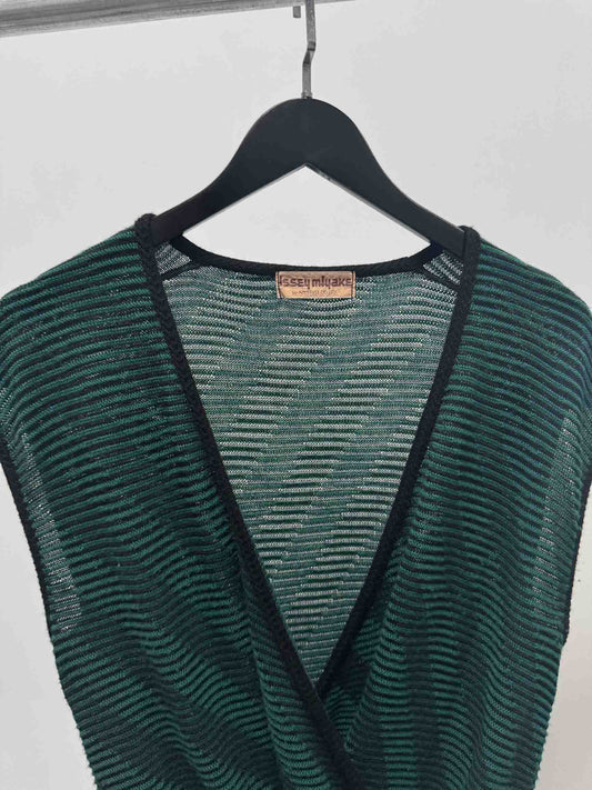untilfaded-1970s-ISSEY-MIYAKE-VNECK-STRIPED-KNIT-GILET-detail-tag