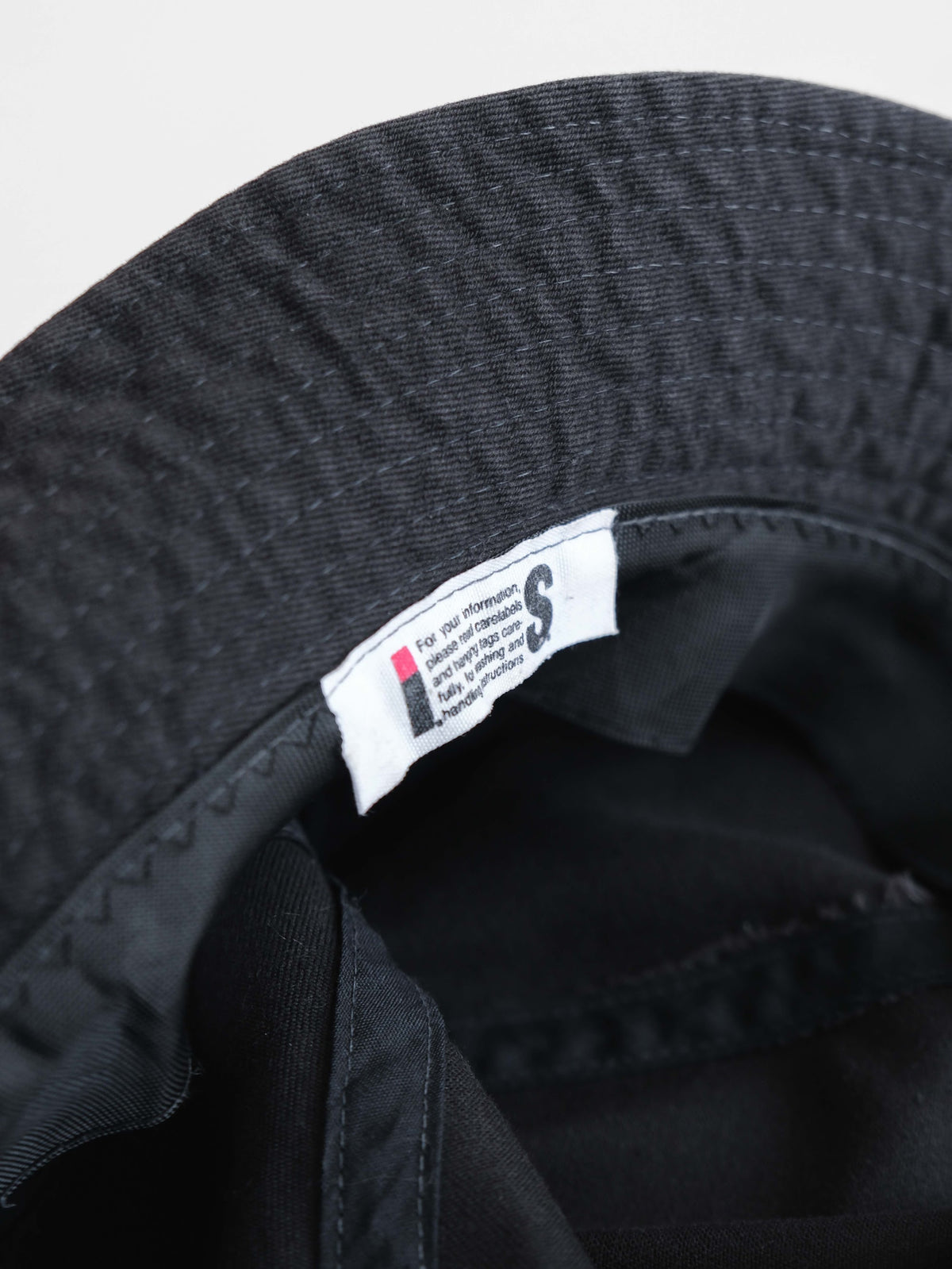 1989 ISSEY MIYAKE BLACK SPORT BUCKET HAT