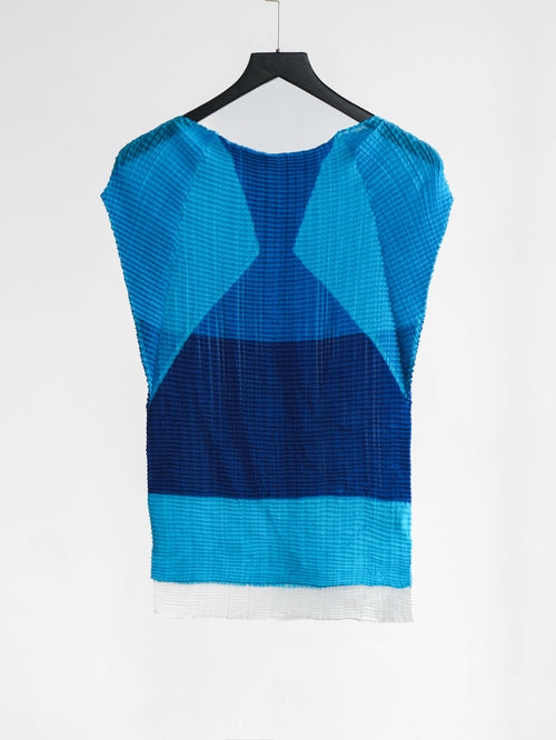 1990s ISSEY MIYAKE PLEATS BLUE MAIN LINE TANK TOP