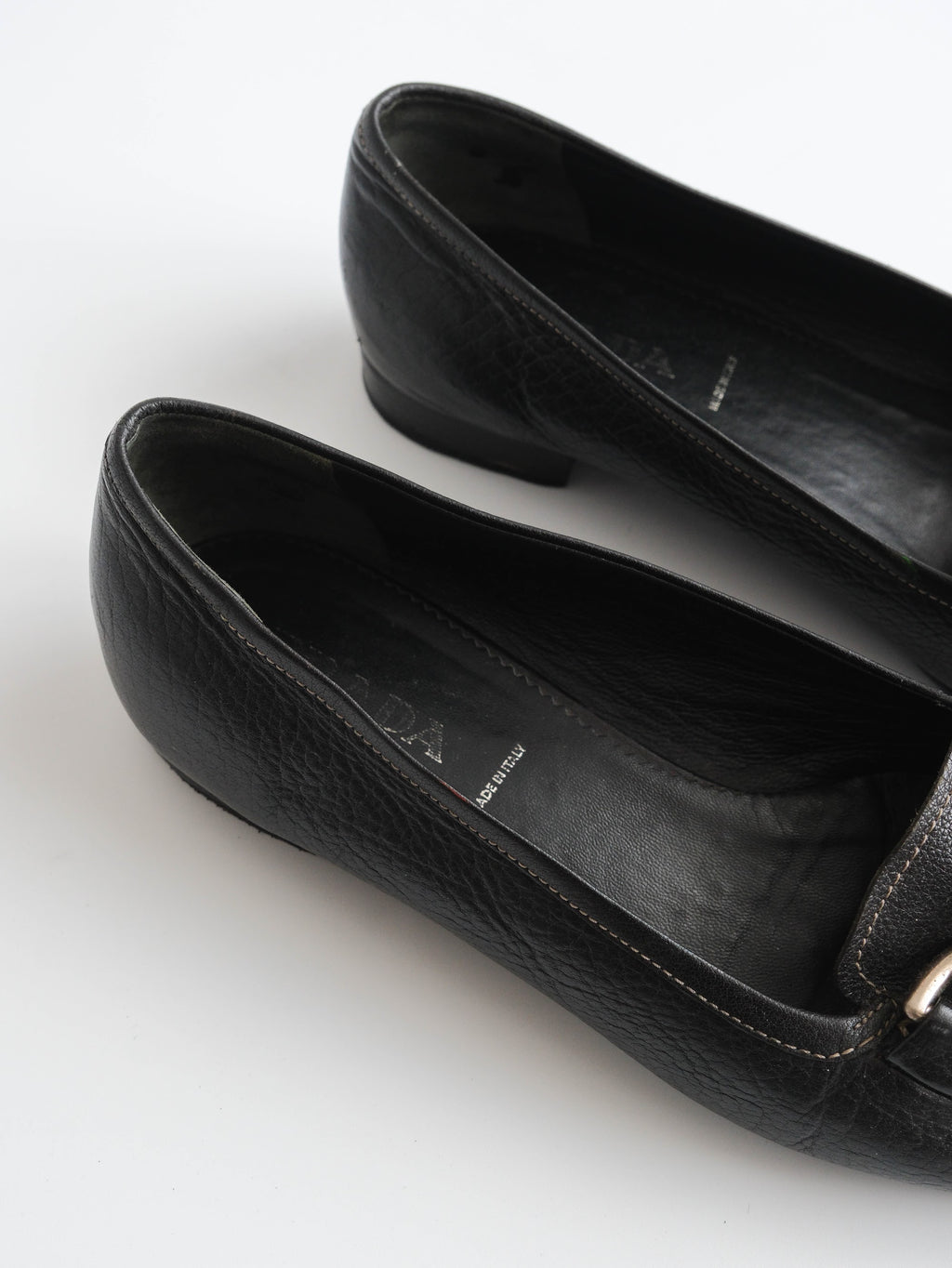 1990s PRADA BLACK FLATS SHOES SIZE 37,5
