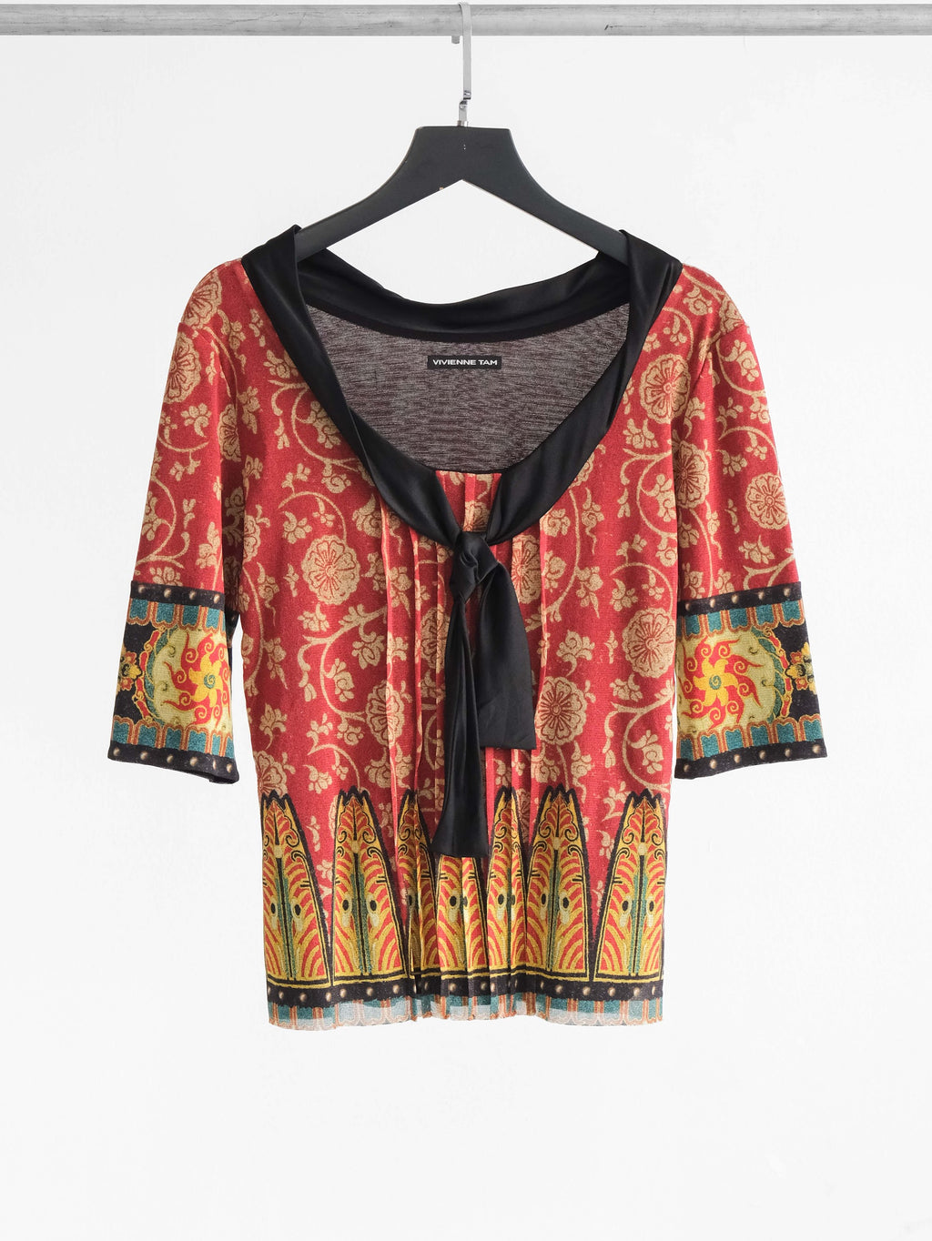 1990s VIVIENNE TAM FLORAL RED PLEATS CHEST SS SHIRT