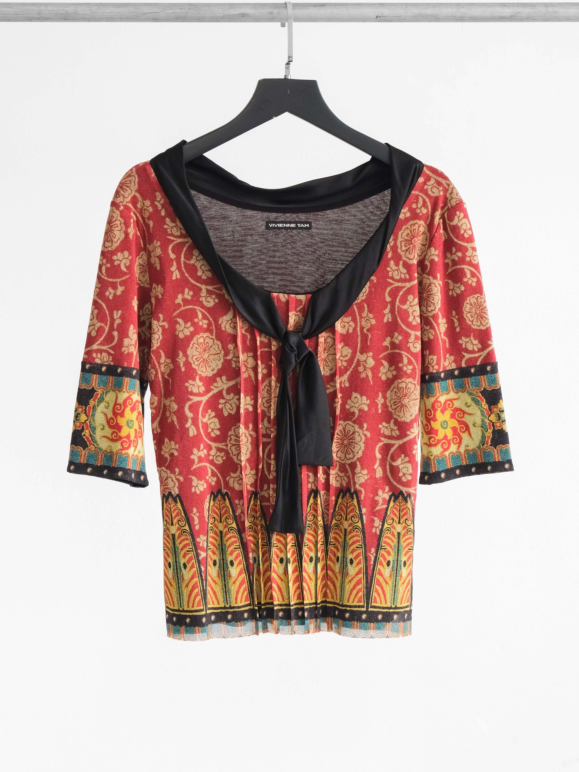 1990s VIVIENNE TAM FLORAL RED PLEATS CHEST SS SHIRT