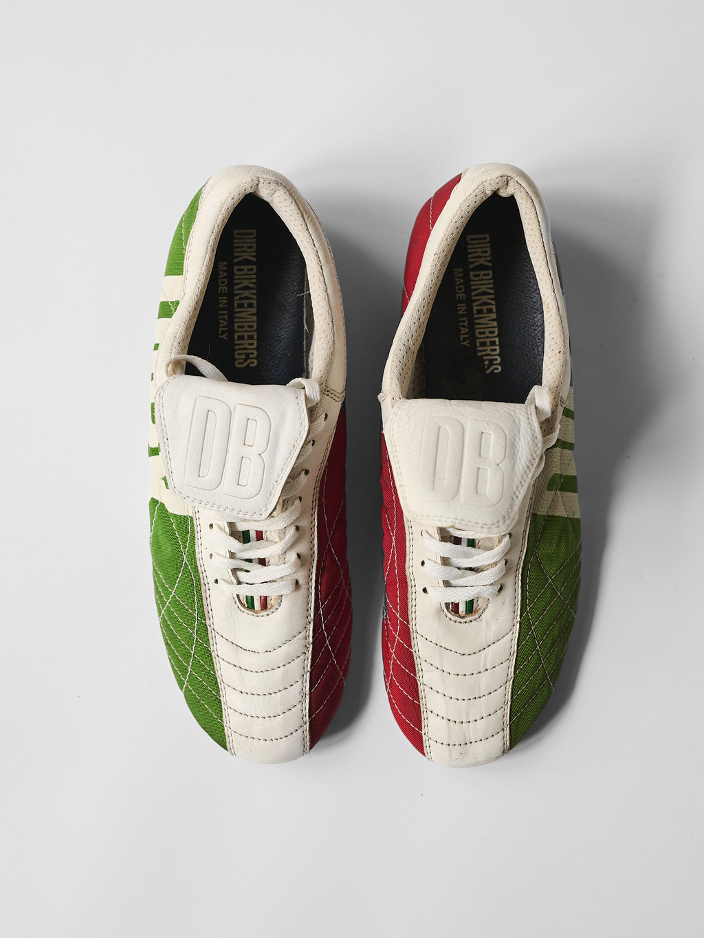 2000s VINTAGE WHITE DIRK BIKKEMBERGS SOCCER SHOES