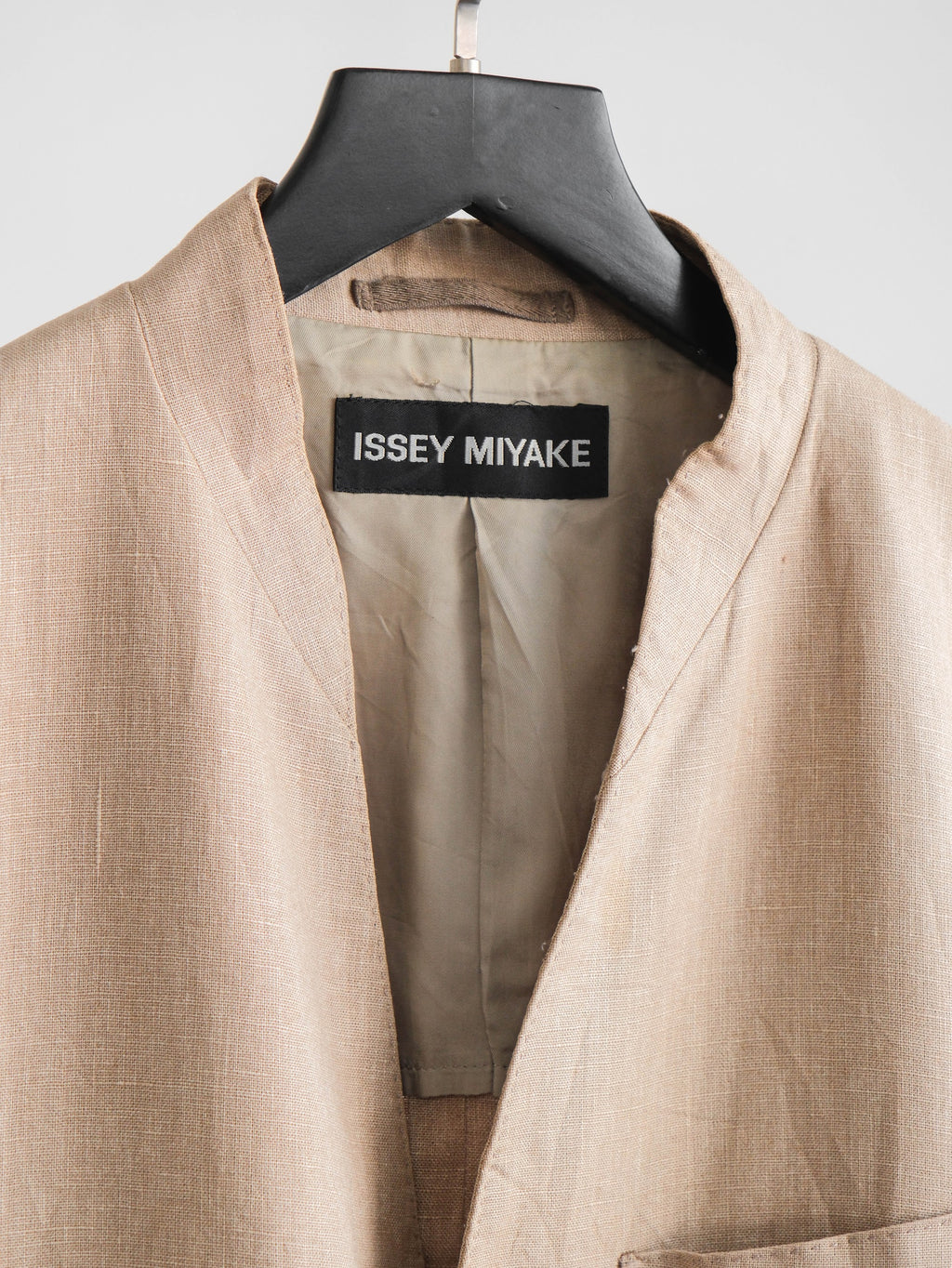2006 ISSEY MIYAKE BEIGE JACKET