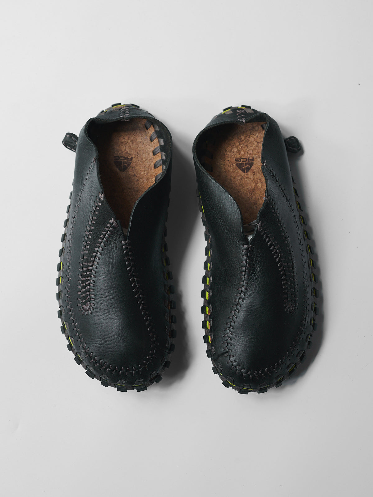 2007 NIKE BLACK ACG CONSIDERED LONG BALL SLIP-ON MULE SHOES