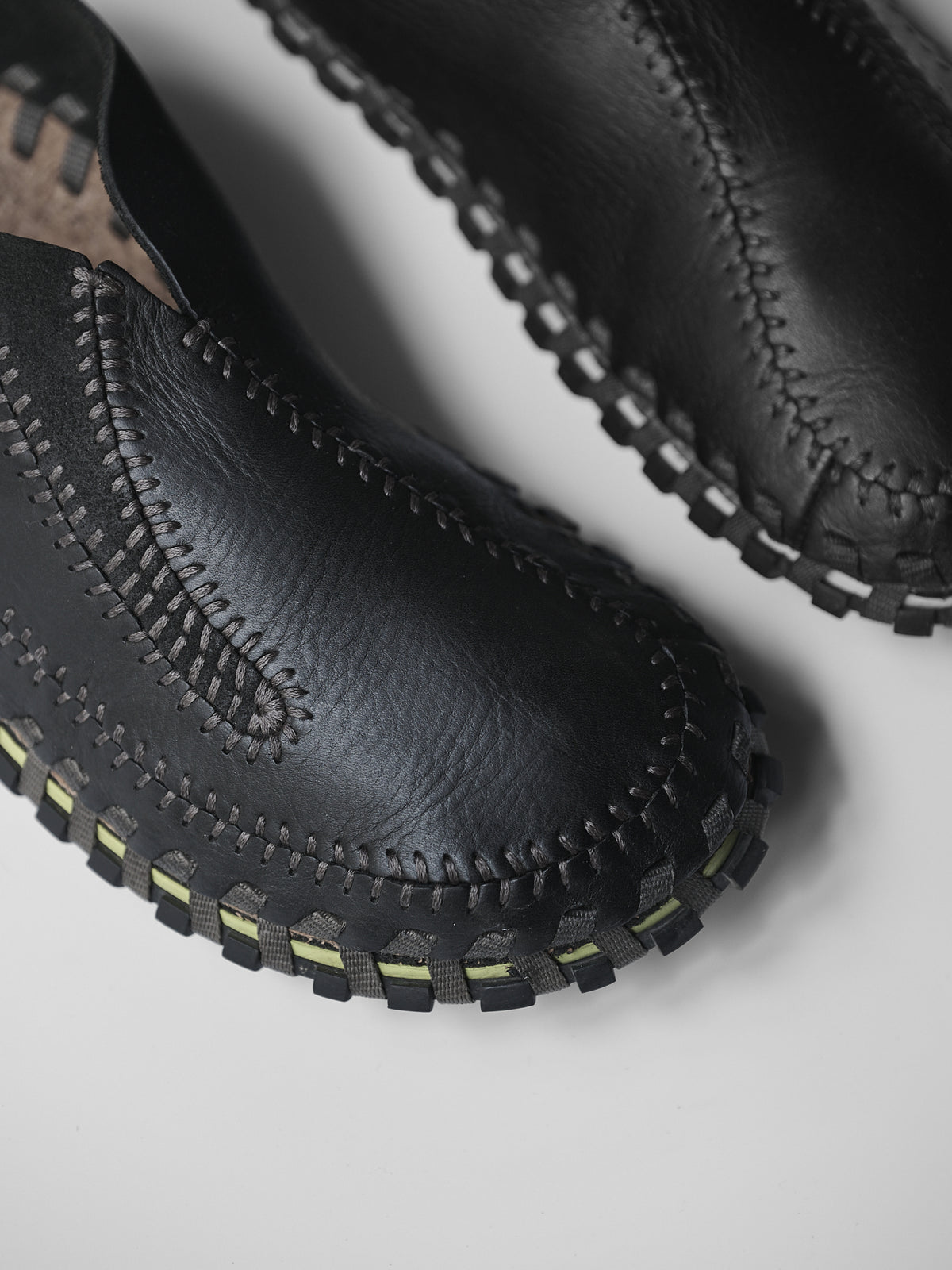 2007 NIKE BLACK ACG CONSIDERED LONG BALL SLIP-ON MULE SHOES