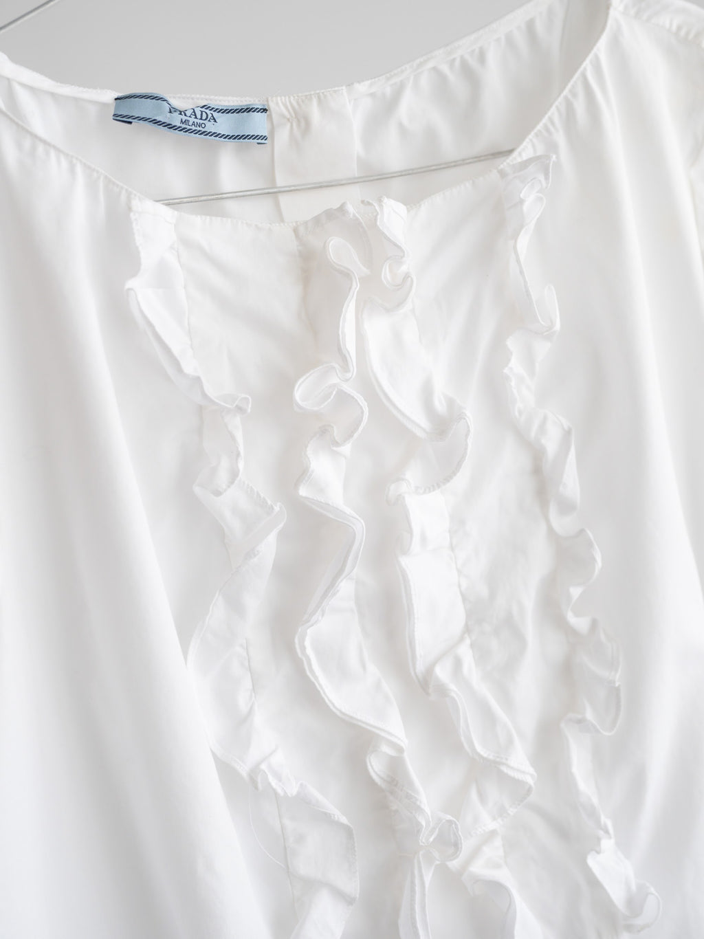 2010 PRADA WHITE T-SHIRT