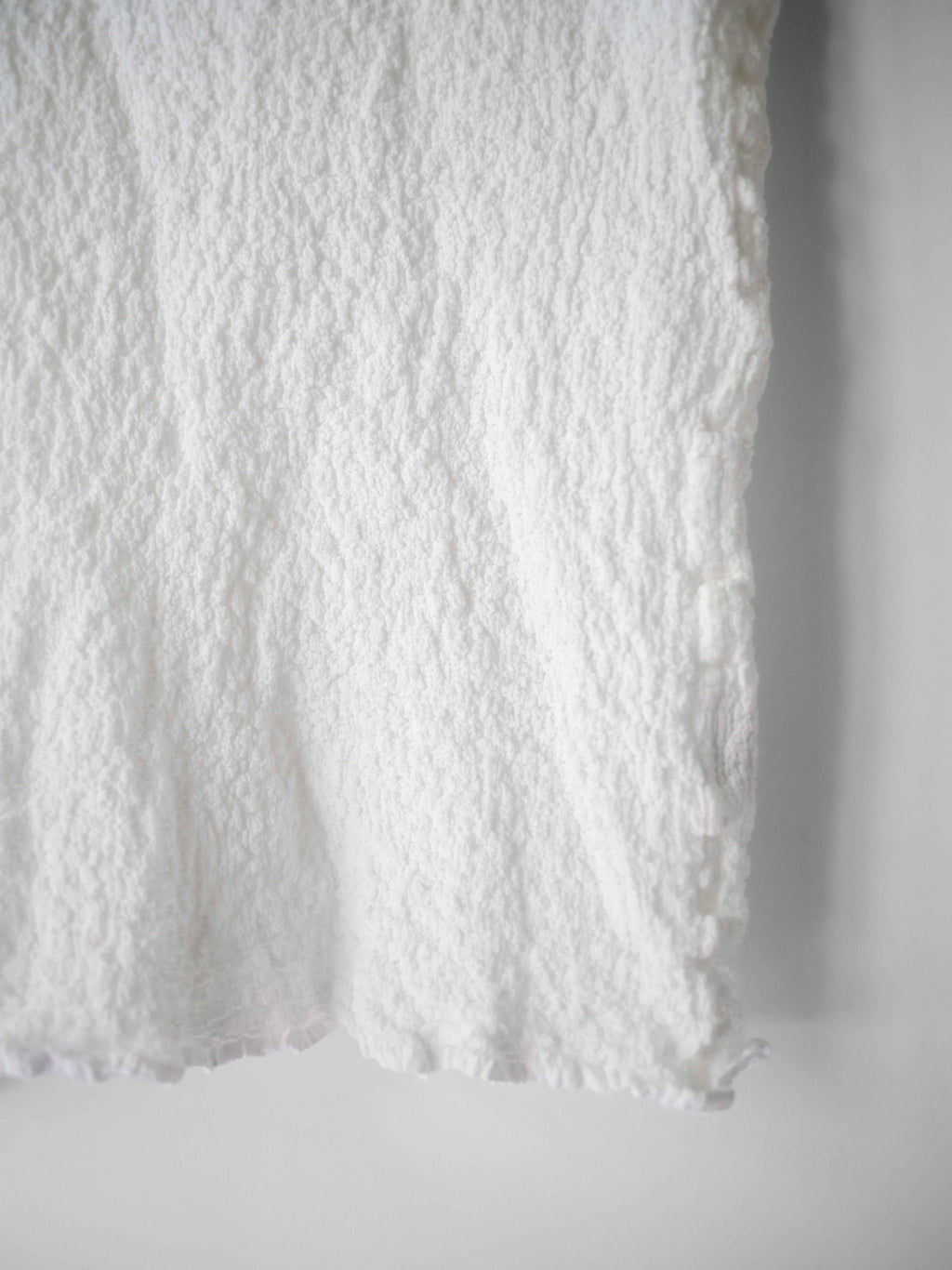 2019 ISSEY MIYAKE ME CRUSHED PLEATS WHITE TANK TOP