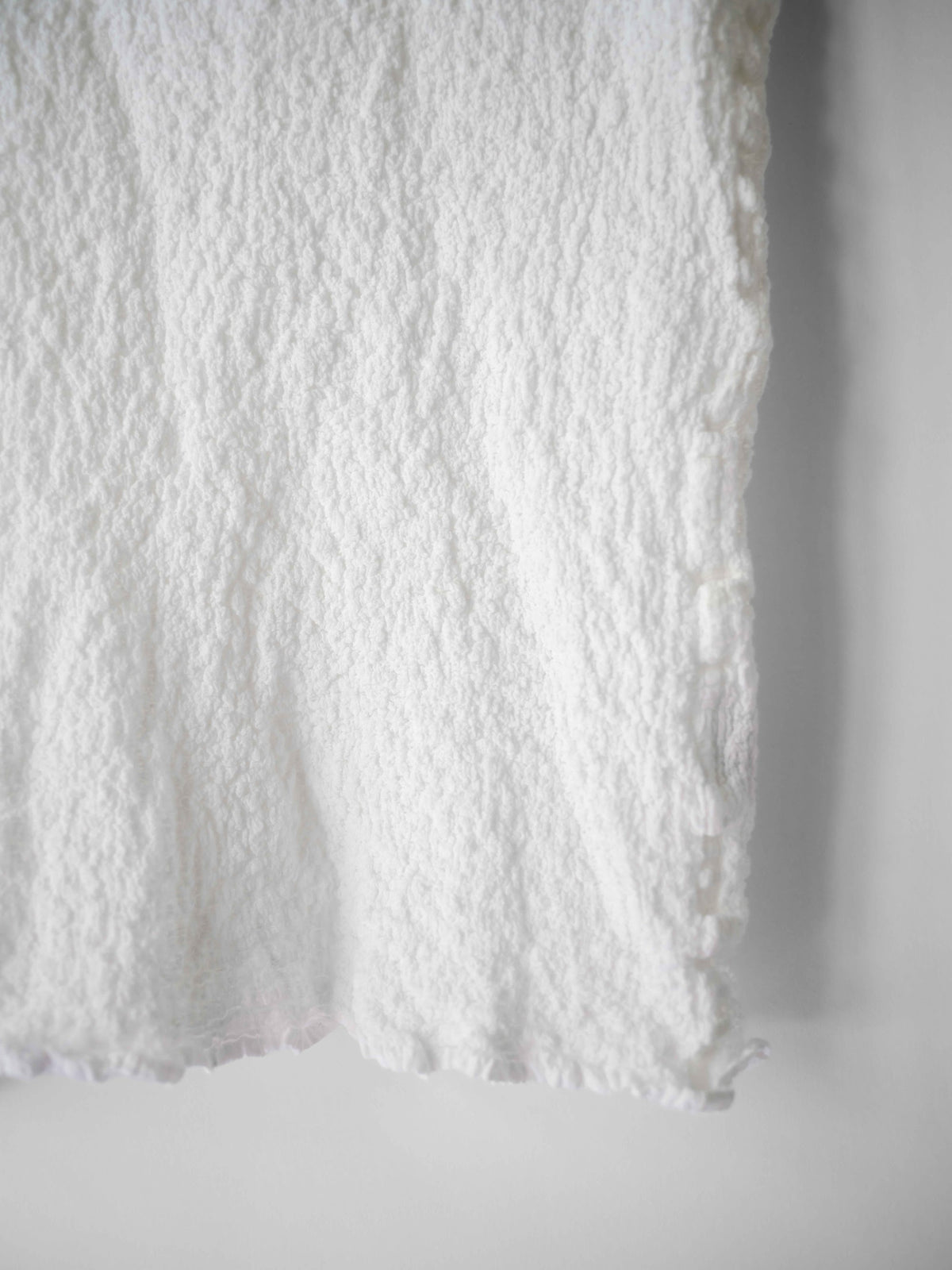 2019 ISSEY MIYAKE ME CRUSHED PLEATS WHITE TANK TOP