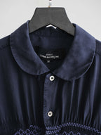 AD2002 CDG EMBROIDERED NAVY TRICOT SS SHIRT