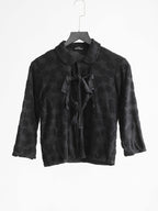 AD2007 CDG FLORAL BLACK TRICOT/ TIE CLOSURE LS SHIRT