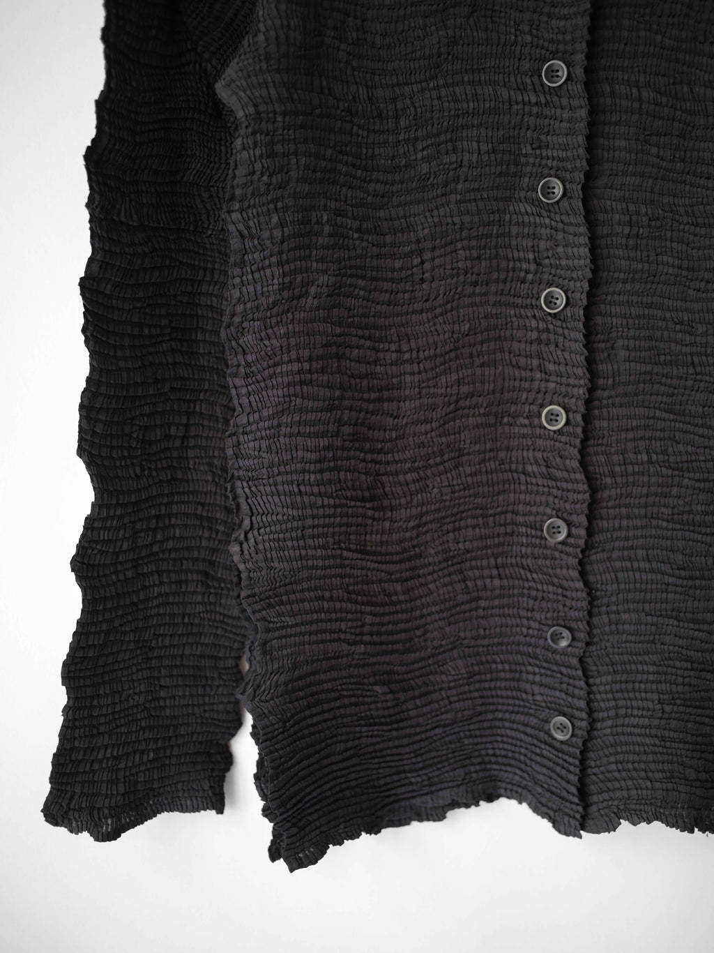 AW1998 ISSEY MIYAKE CRUSHED PLEATS BLACK MAILINE LS SHIRT