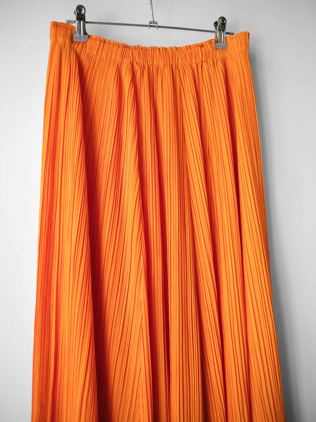 AW2002 ISSEY MIYAKE PLEATSPLEASE PLEATED ORANGE SKIRT