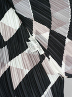 AW2003 ISSEY MIYAKE PLEATSPLEASE PLEATED WHITE GEOMETRIC LS SHIRT