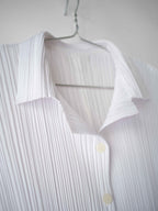 AW2003 ISSEY MIYAKE PLEATSPLEASE PLEATED WHITE SLEEVELESS SS SHIRT