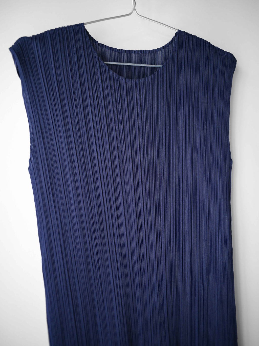 AW2018 ISSEY MIYAKE PLEATSPLEASE PLEATED NAVY DRESS