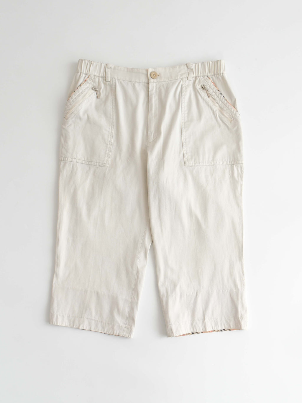 BURBERRY CREAM GOLF SHORTS
