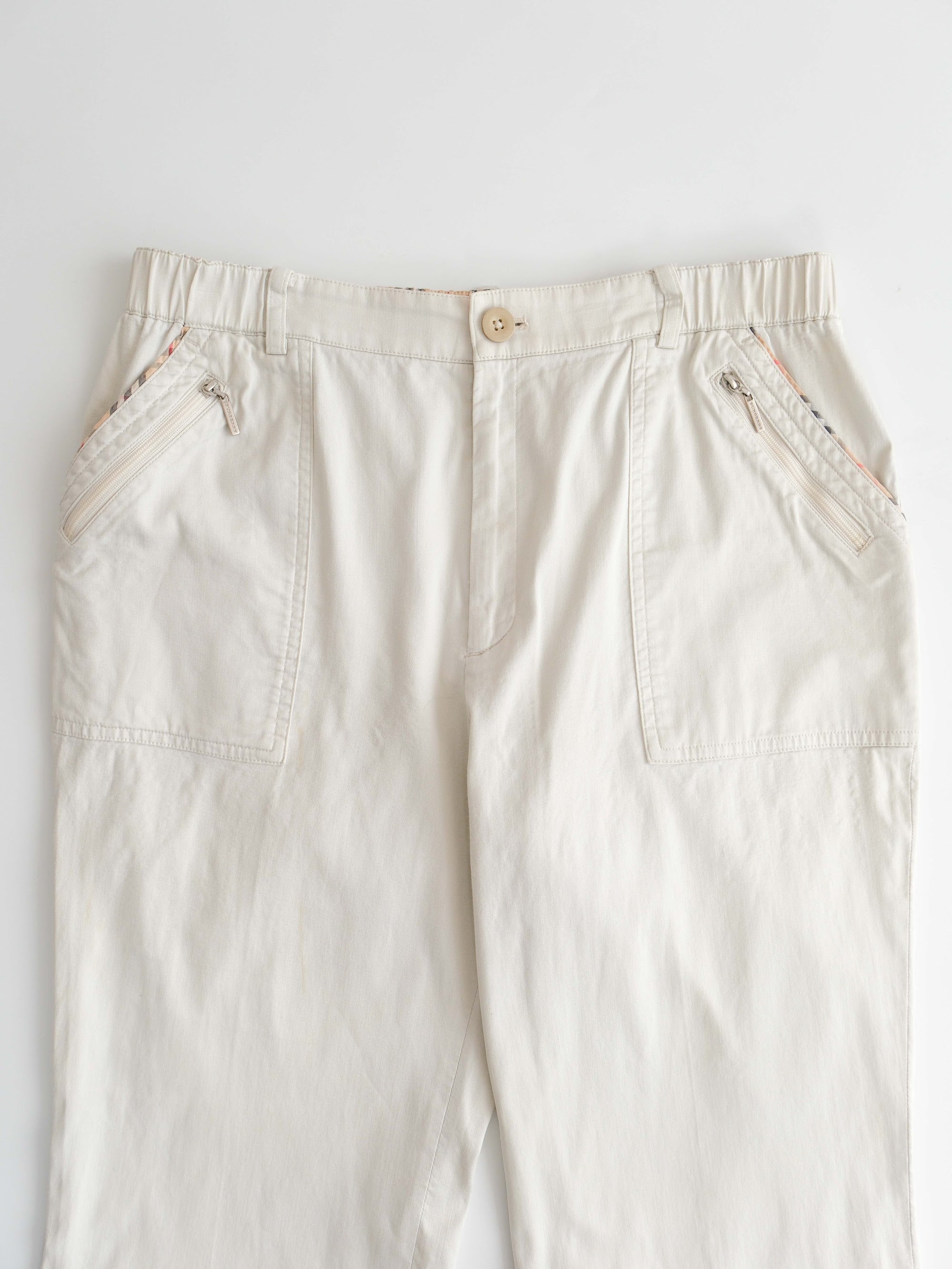 BURBERRY CREAM GOLF SHORTS