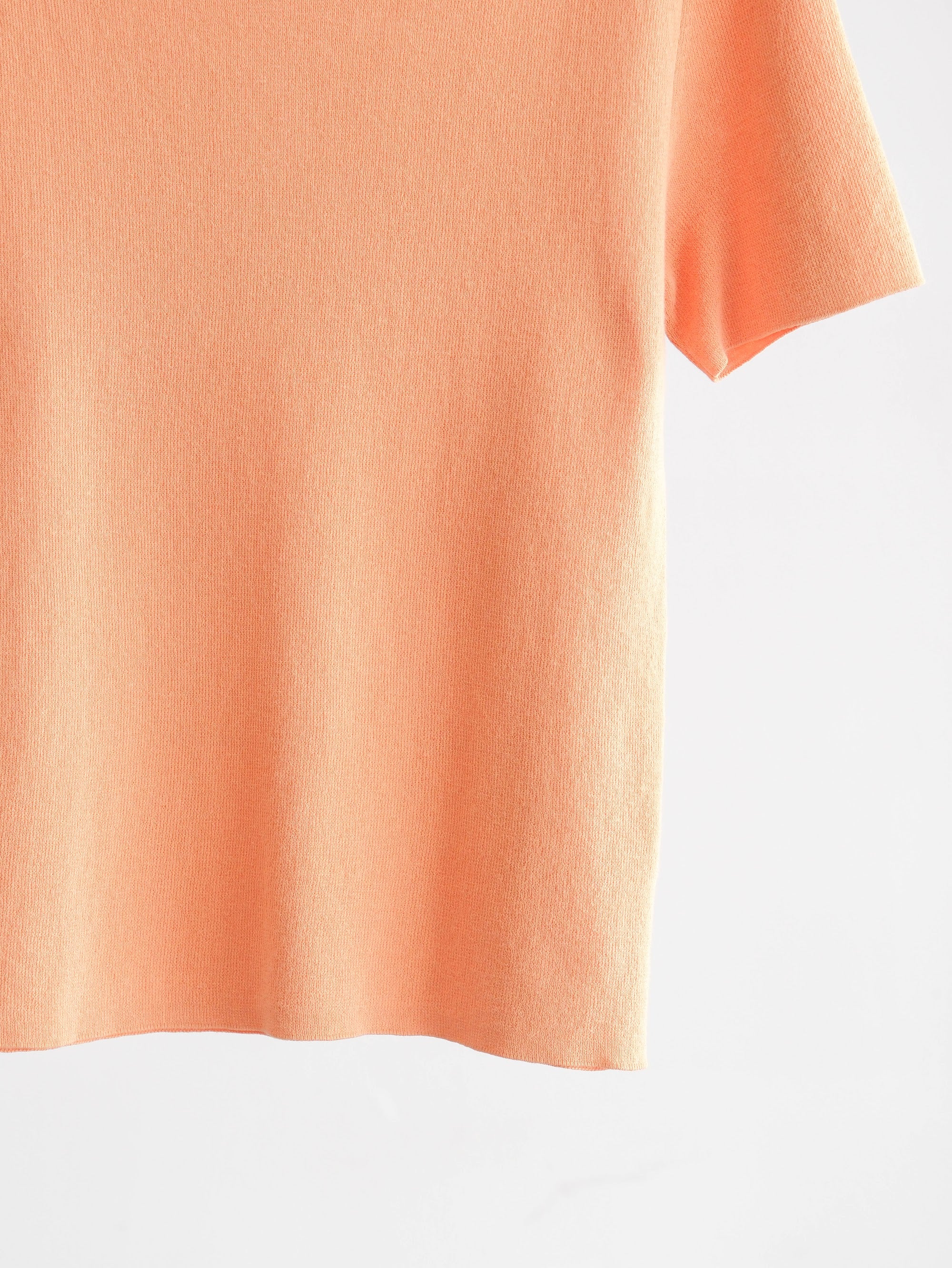 BURBERRY CROCHET / KNIT ORANGE T-SHIRT