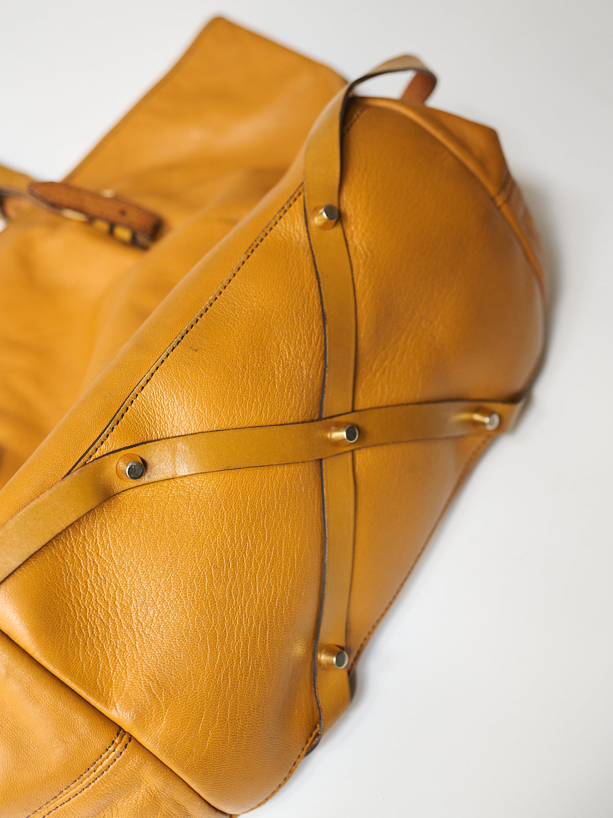 BURBERRY ORANGE LEATHER TOTE BAG