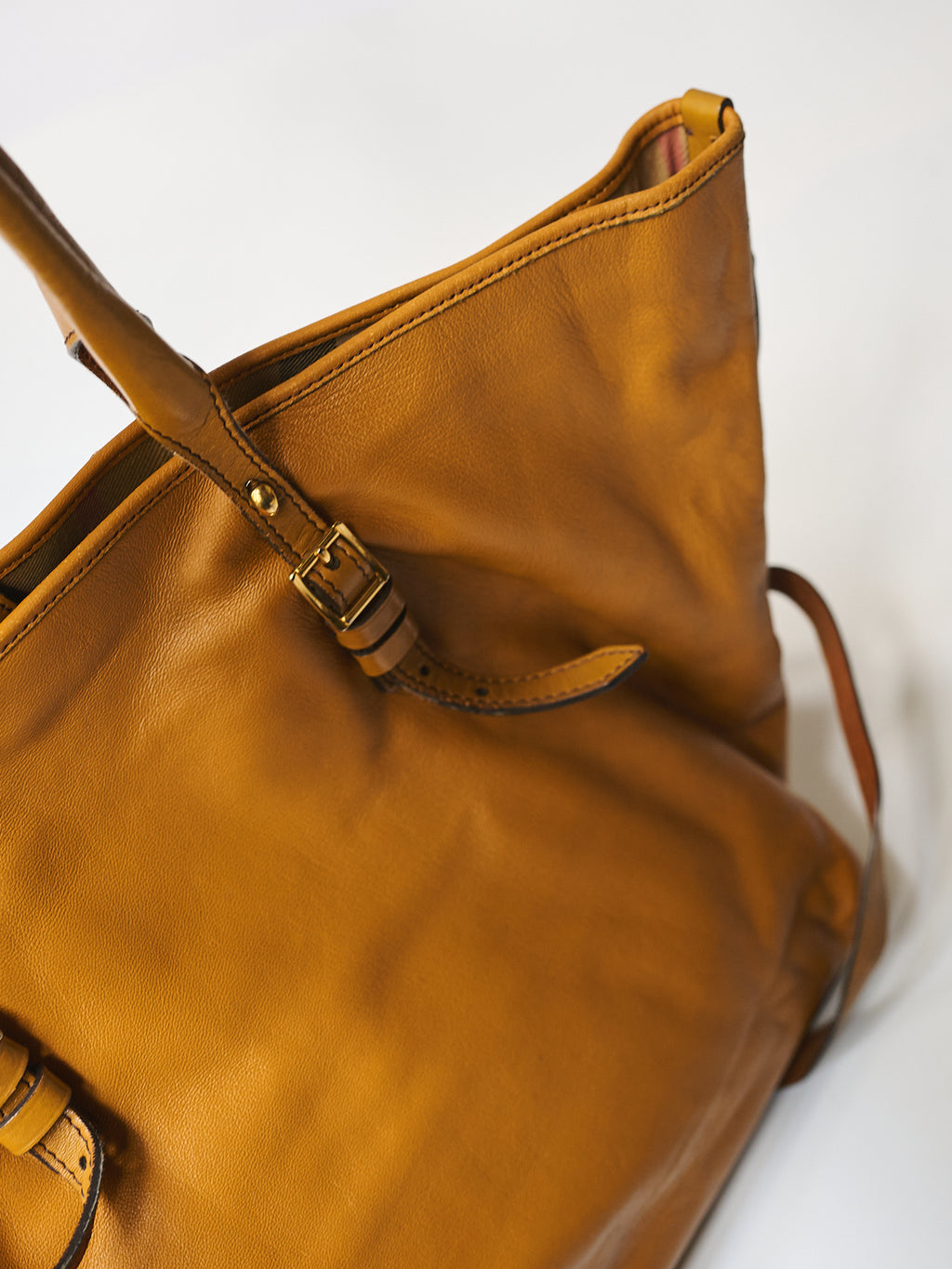BURBERRY ORANGE LEATHER TOTE BAG