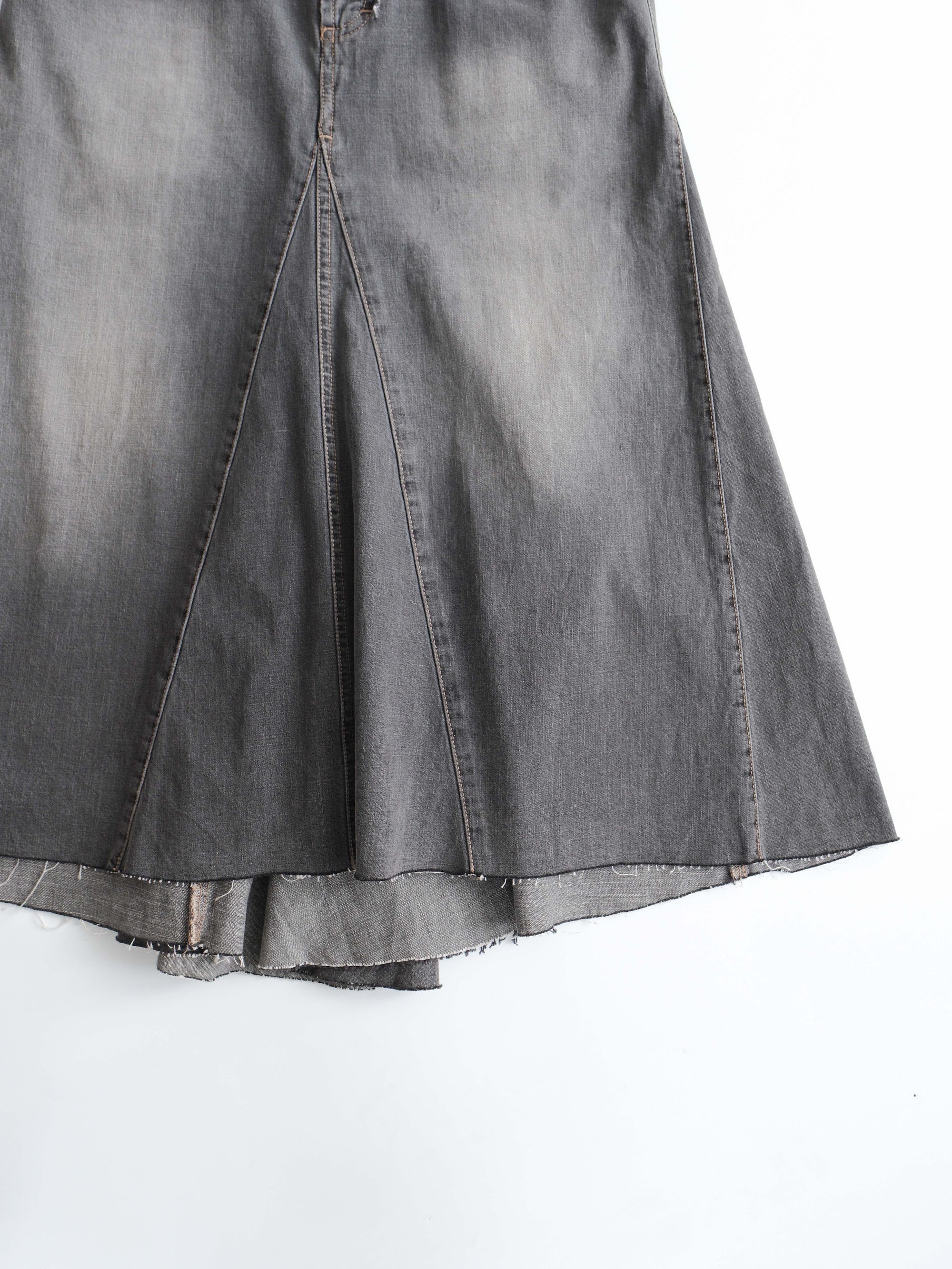 DKNY DENIM GREY SKIRT