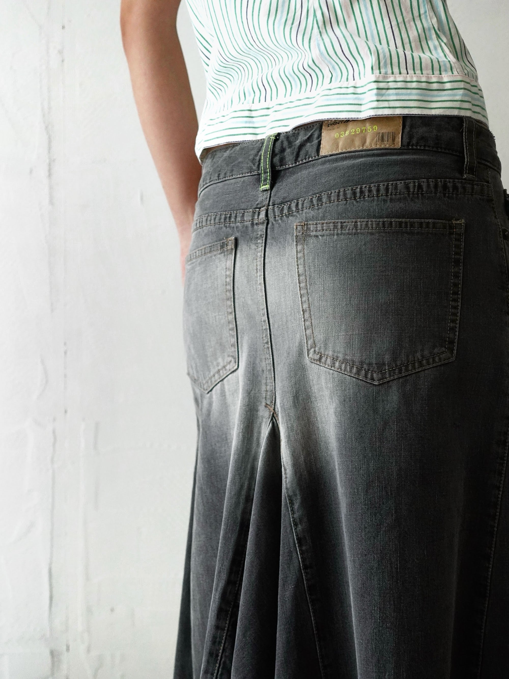 DKNY DENIM GREY SKIRT