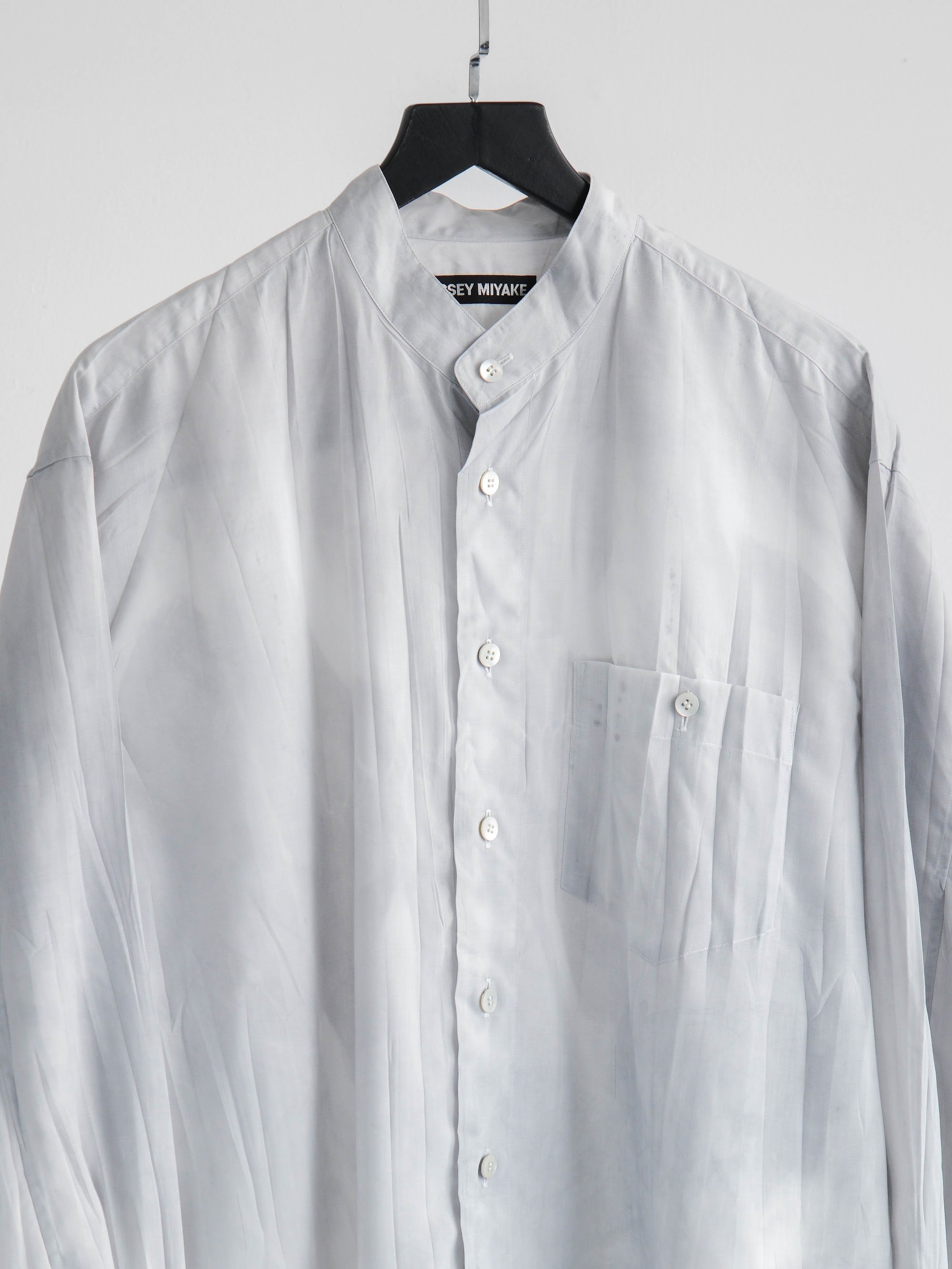 FW2000 ISSEY MIYAKE WHITE MANDARIN COLLAR LS SHIRT