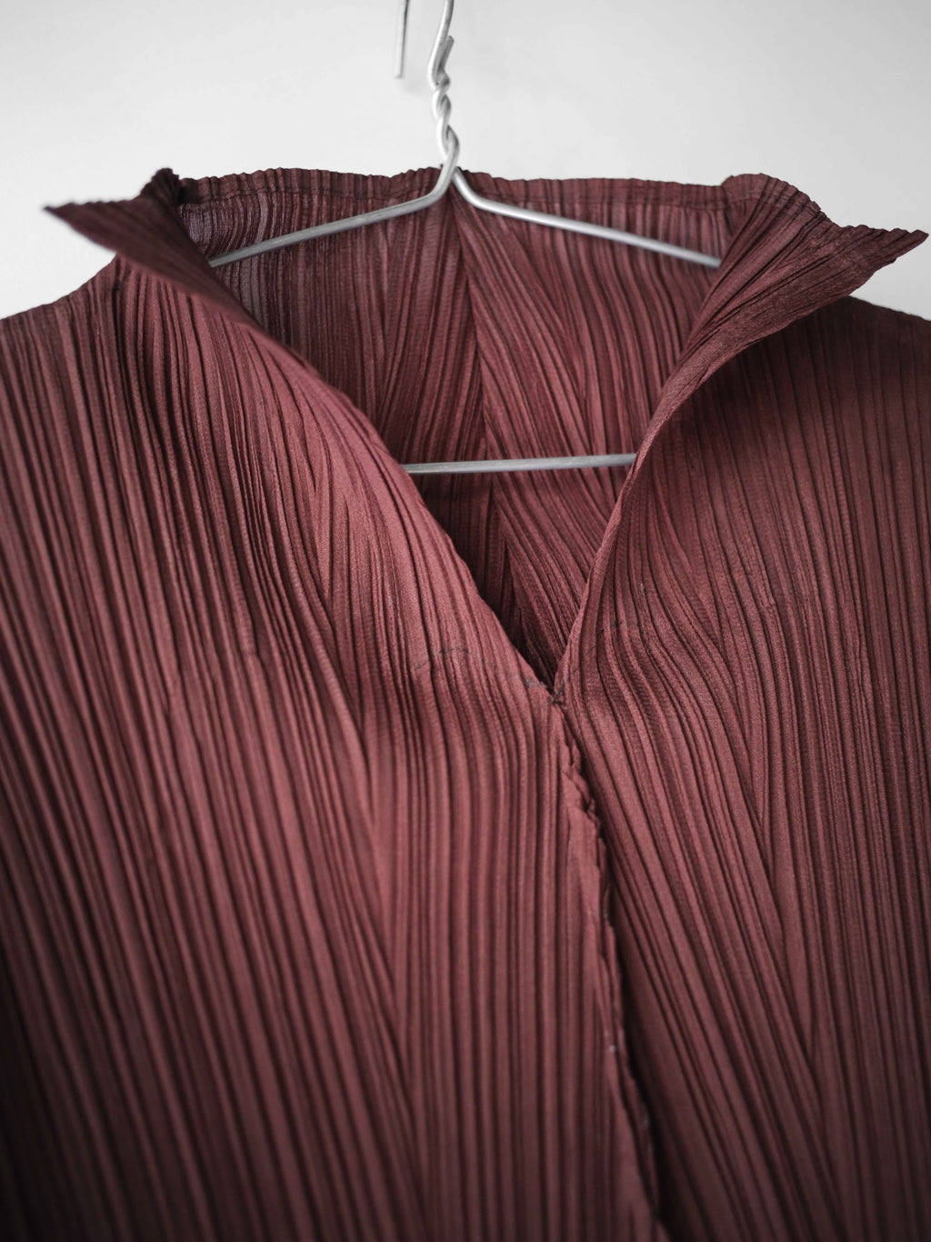 FW2002 ISSEY MIYAKE PLEATSPLEASE PLEATED BROWN LS T-SHIRT