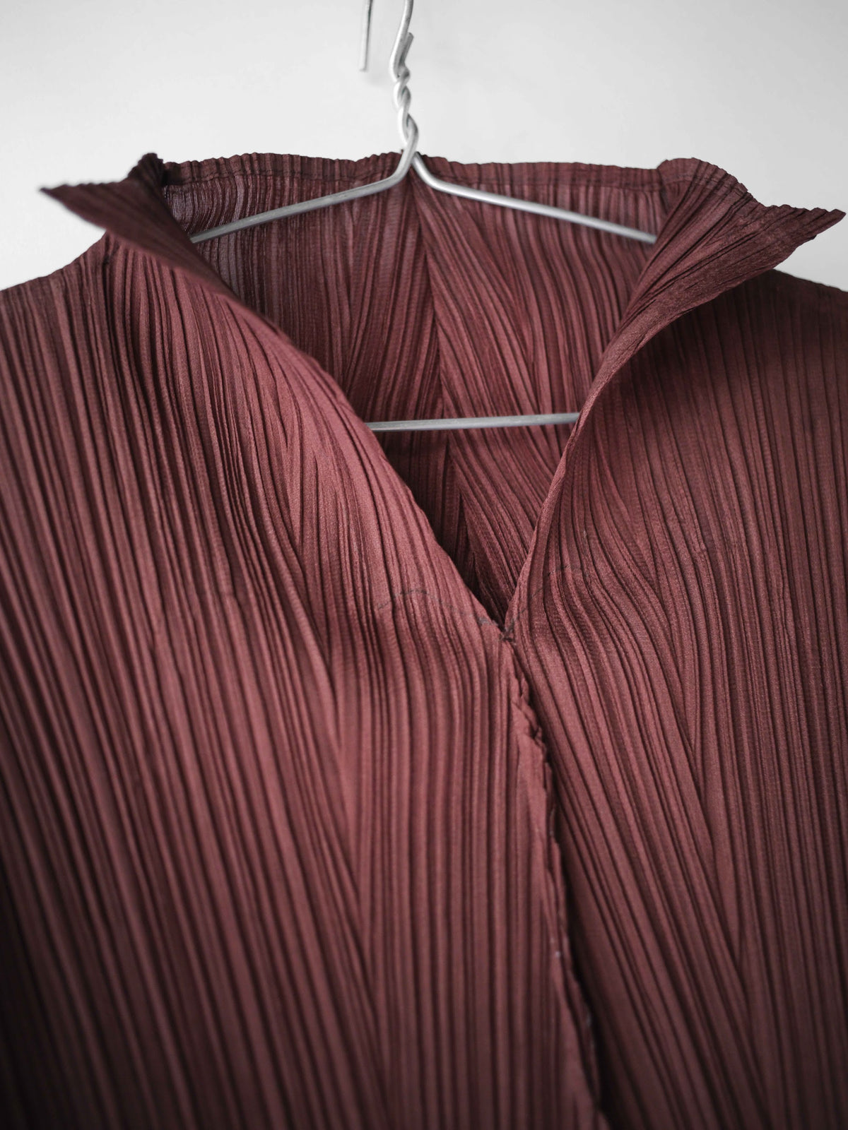 FW2002 ISSEY MIYAKE PLEATSPLEASE PLEATED BROWN LS T-SHIRT