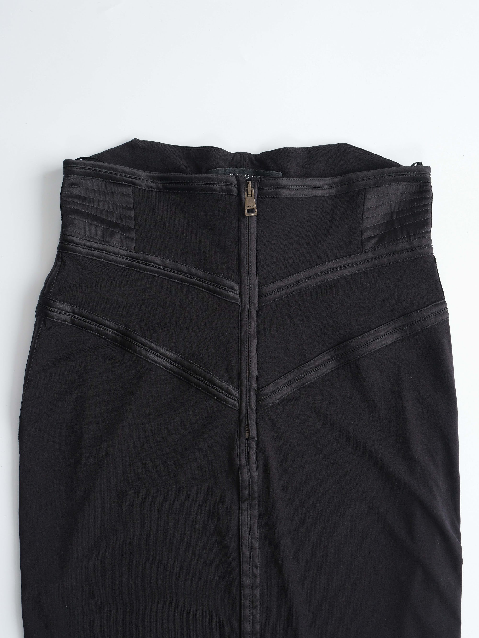 FW2003 GUCCI BLACK "RUNWAY" HIGHWAISTED SKIRT