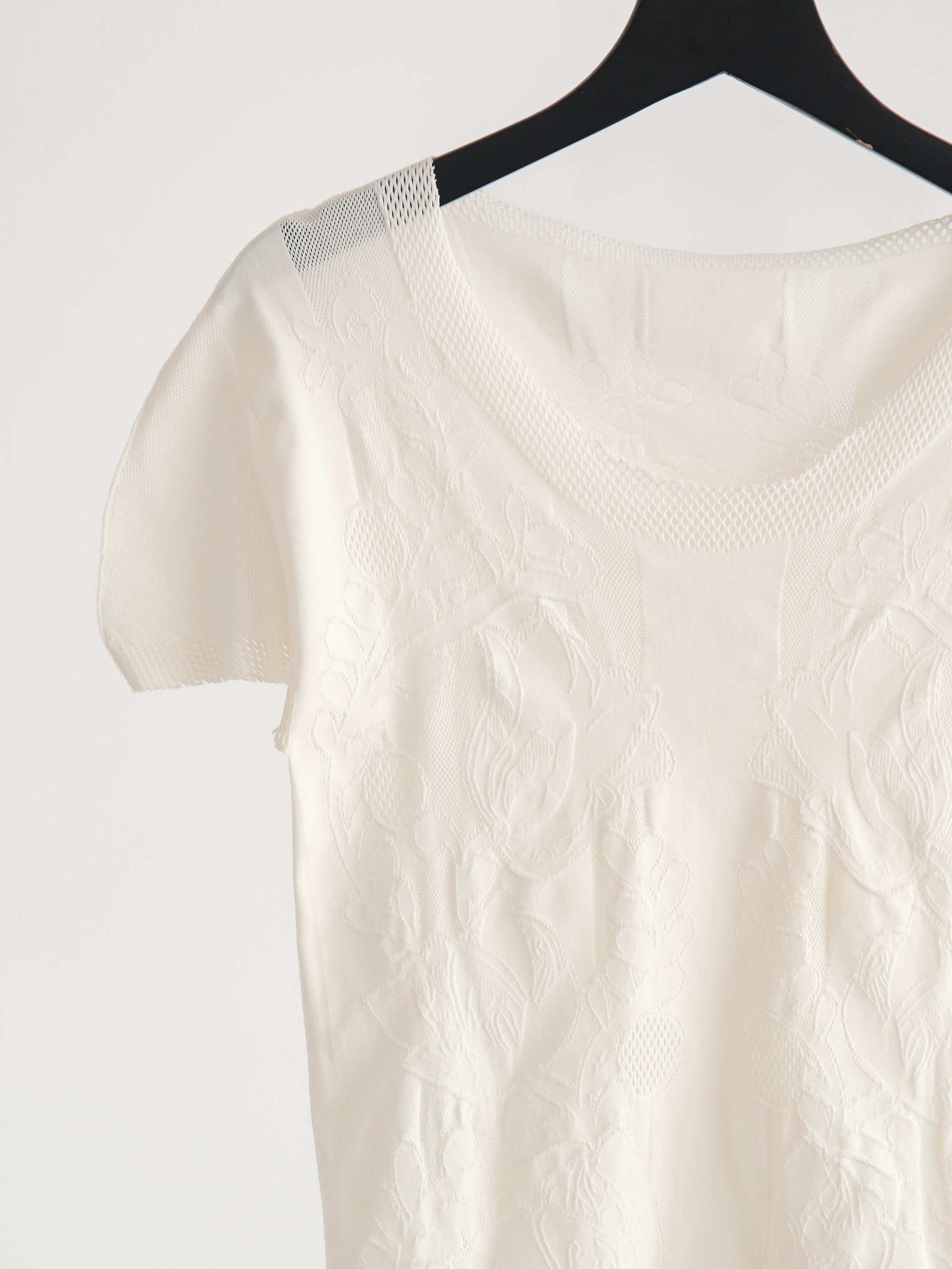 HIROKO KOSHINO LACE WHITE TRICO/ FLORAL T-SHIRT