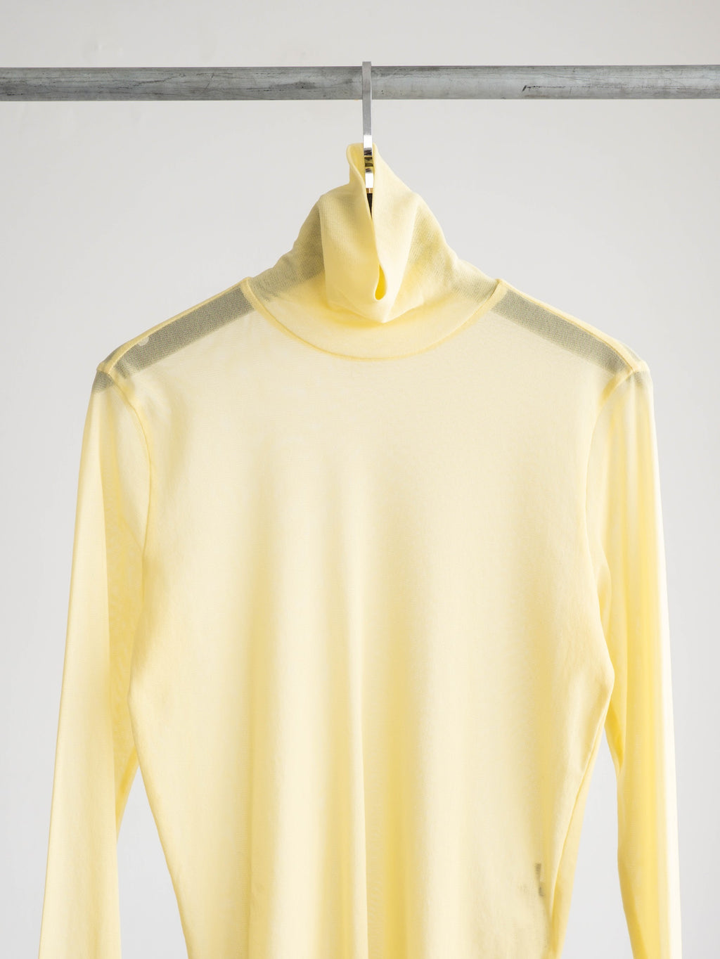 HIROKO KOSHINO LACE YELLOW ESSENTIEL/ HIGH NECK LS T-SHIRT