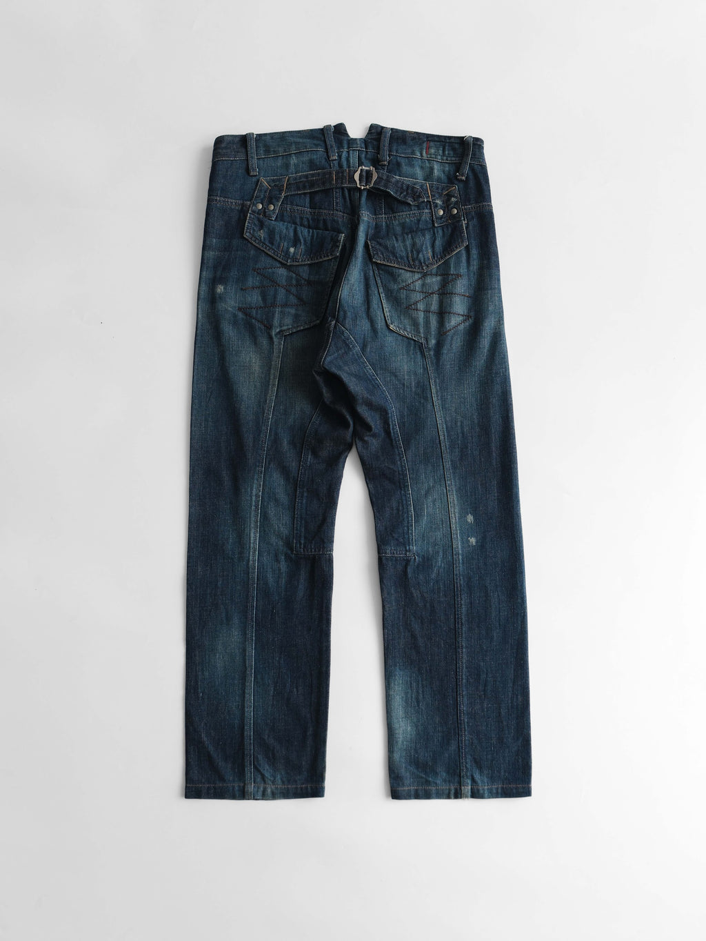 MFG EMBROIDERED LE JEAN DE JEANS