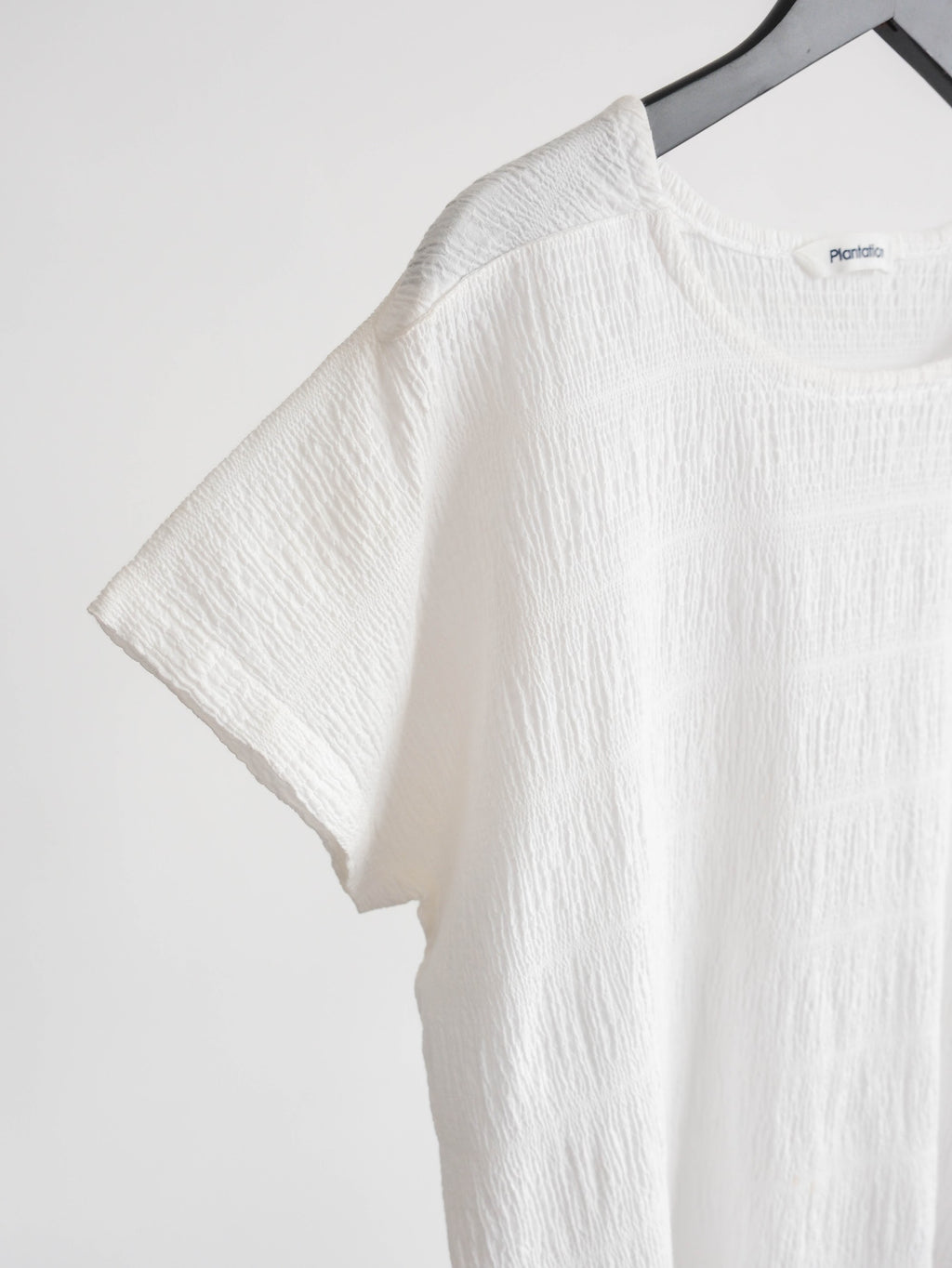 PLANTATION CRUSHED PLEATS WHITE T-SHIRT