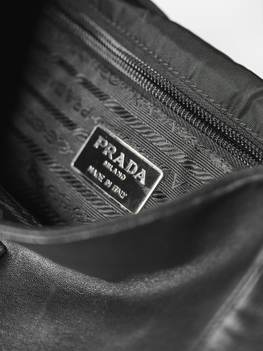 PRADA BLACK LEATHER MESSENGER BAG