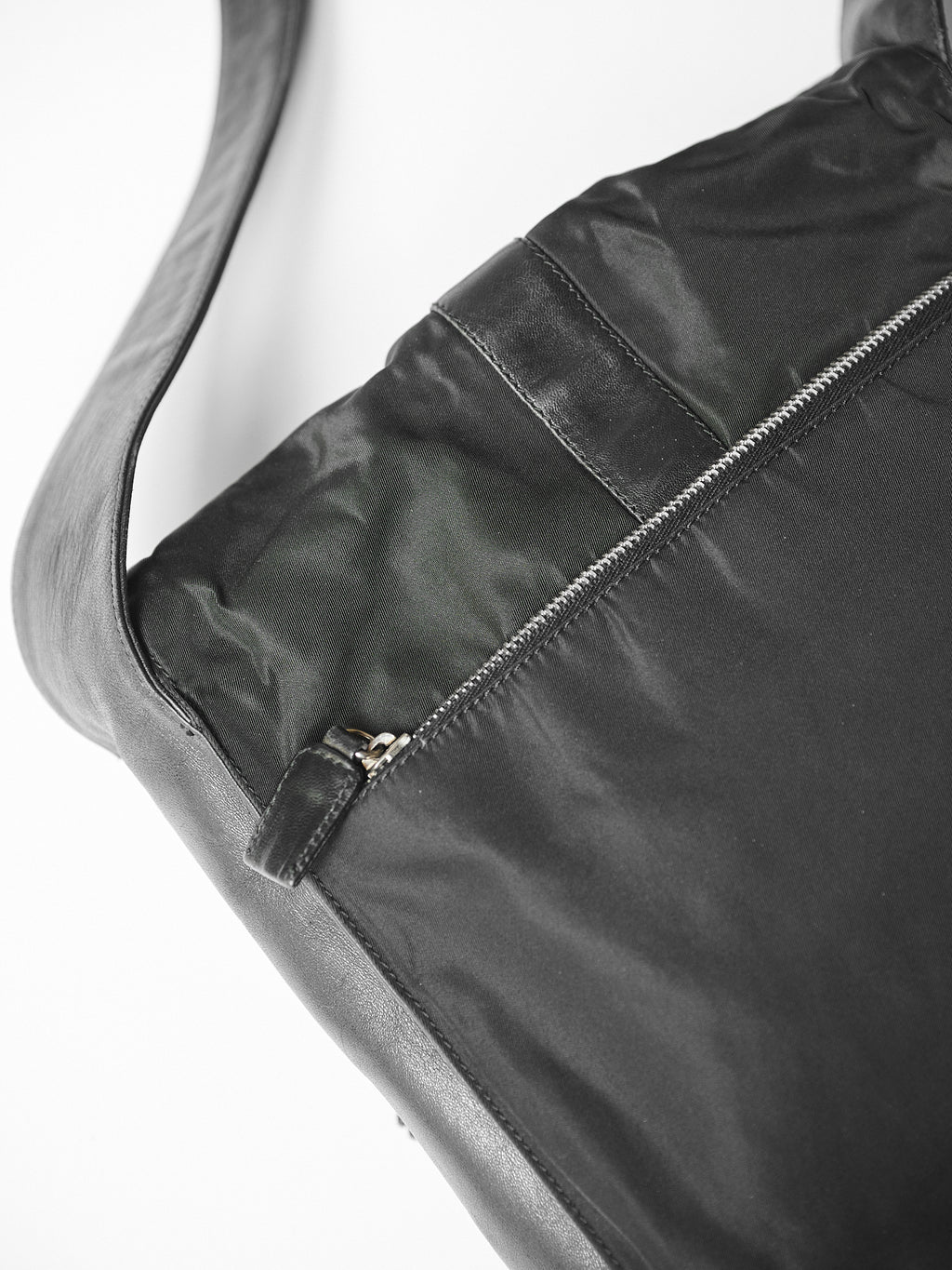 PRADA BLACK LEATHER MESSENGER BAG