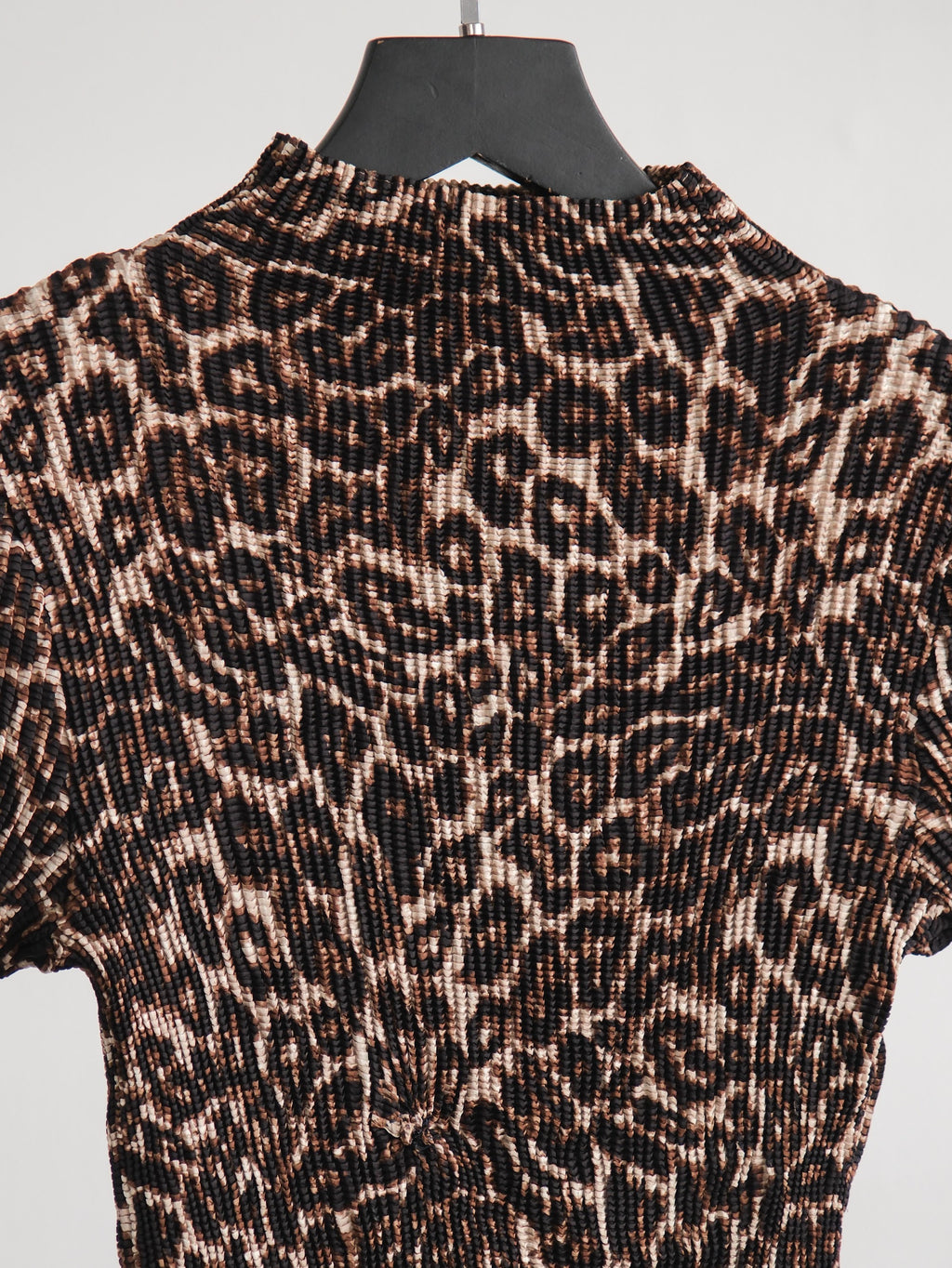 SPECCHIO PLEATS BROWN LEOPARD T-SHIRT