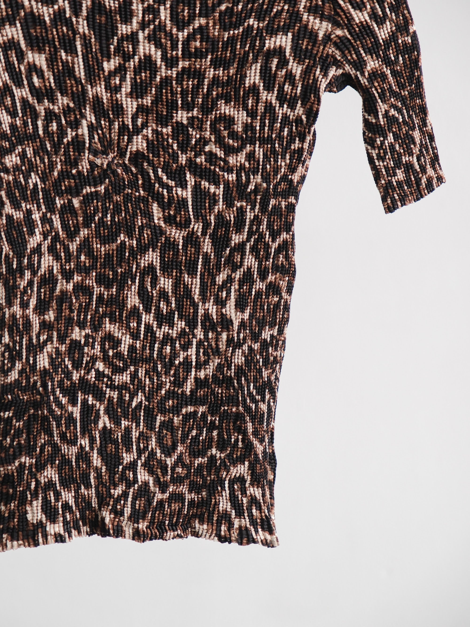 SPECCHIO PLEATS BROWN LEOPARD T-SHIRT