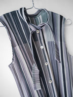 SS2003 ISSEY MIYAKE PLEATSPLEASE PLEATED GREEN SLEEVELESS SS SHIRT