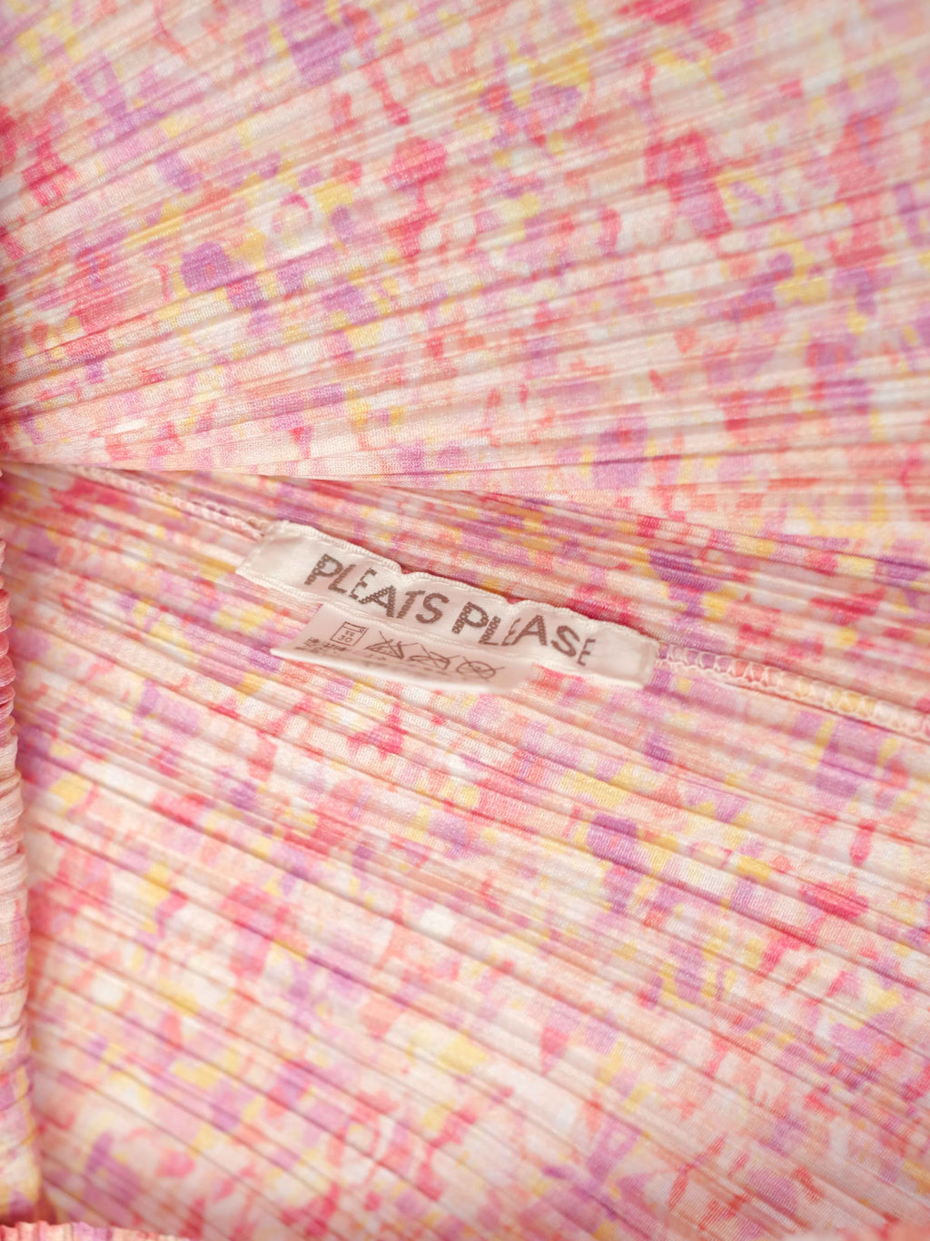 SS2003 ISSEY MIYAKE PLEATSPLEASE PLEATED PINK TURTLE NECK LS T-SHIRT