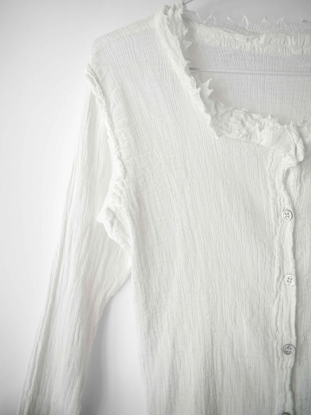 SS2007 ISSEY MIYAKE ME PLEATED WHITE JELLYFISH LS SHIRT