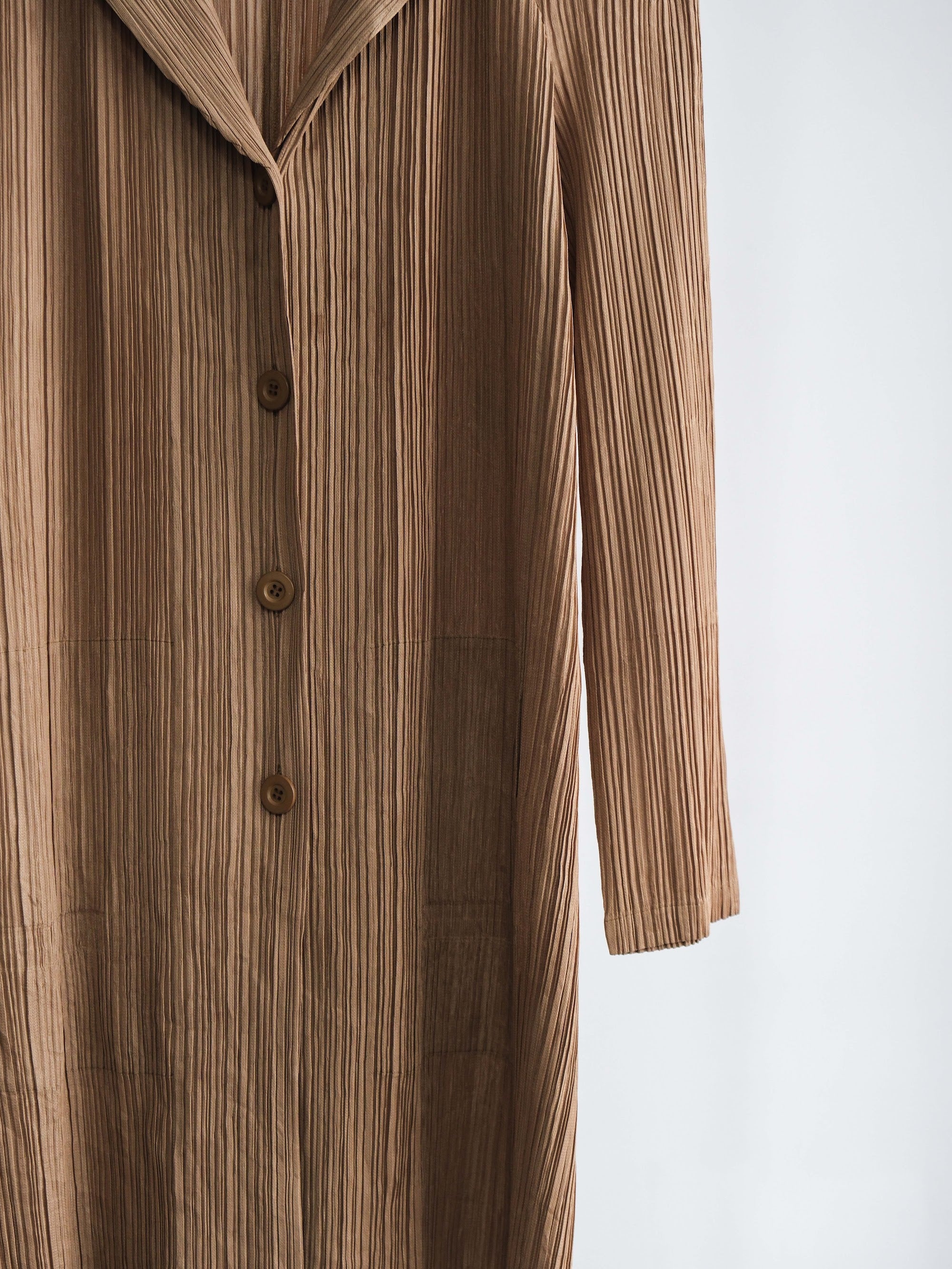 SS2008 ISSEY MIYAKE PLEATS BROWN PLEATSPLEASE COAT