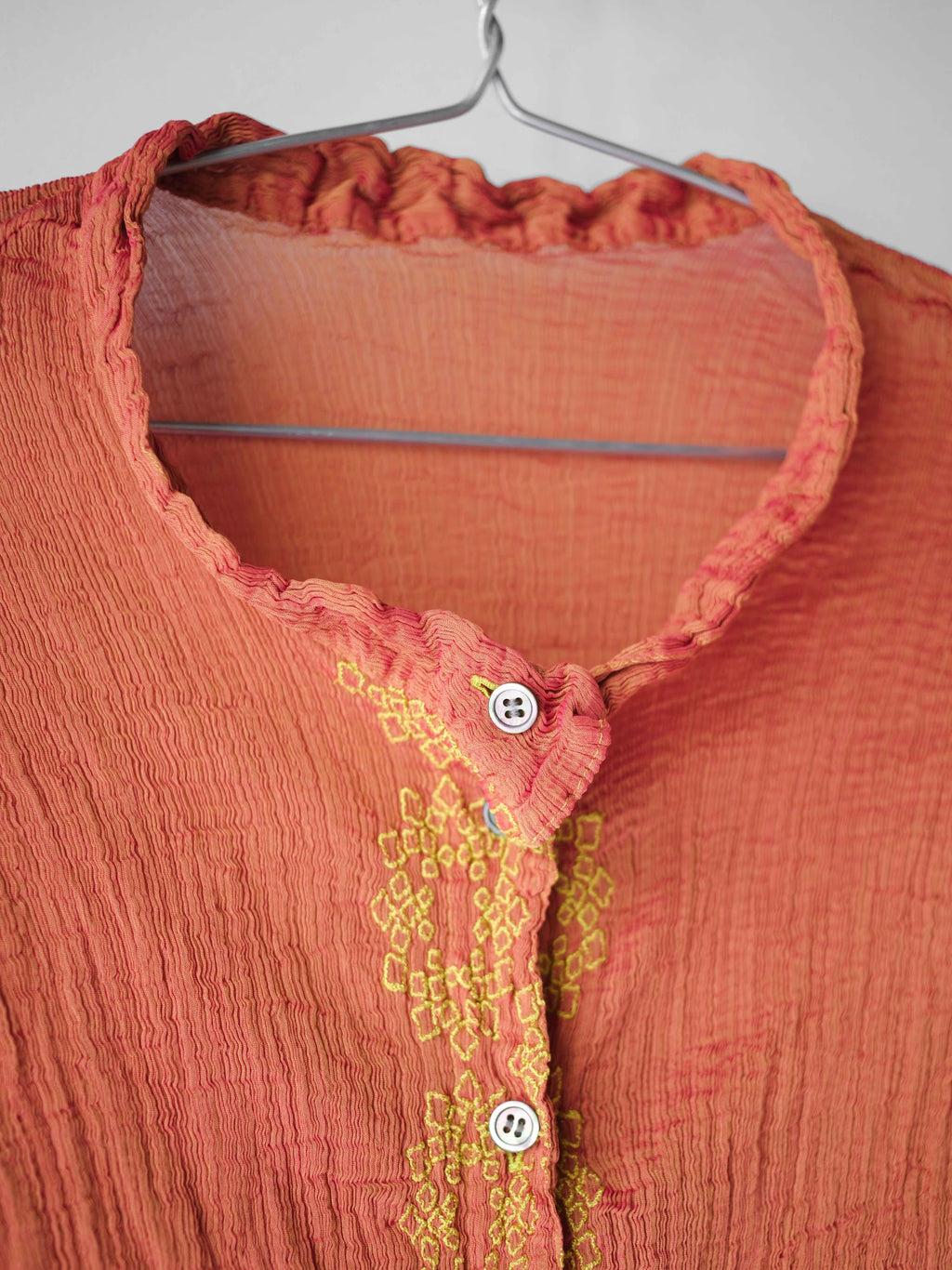 SS2009 ISSEY MIYAKE ME CRUSHED PLEATS ORANGE GRADIENT LS SHIRT
