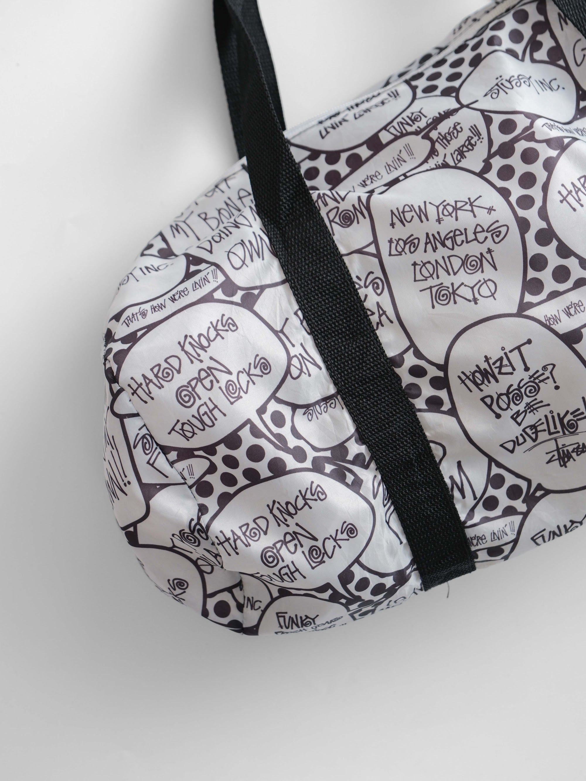 STUSSY WHITE NYLON/ DUFFEL BAG