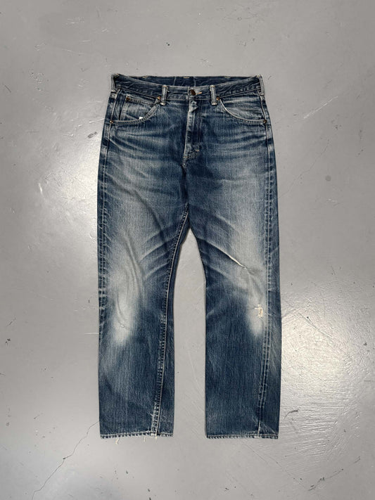 untilfaded-copper-king-distressed-jeans