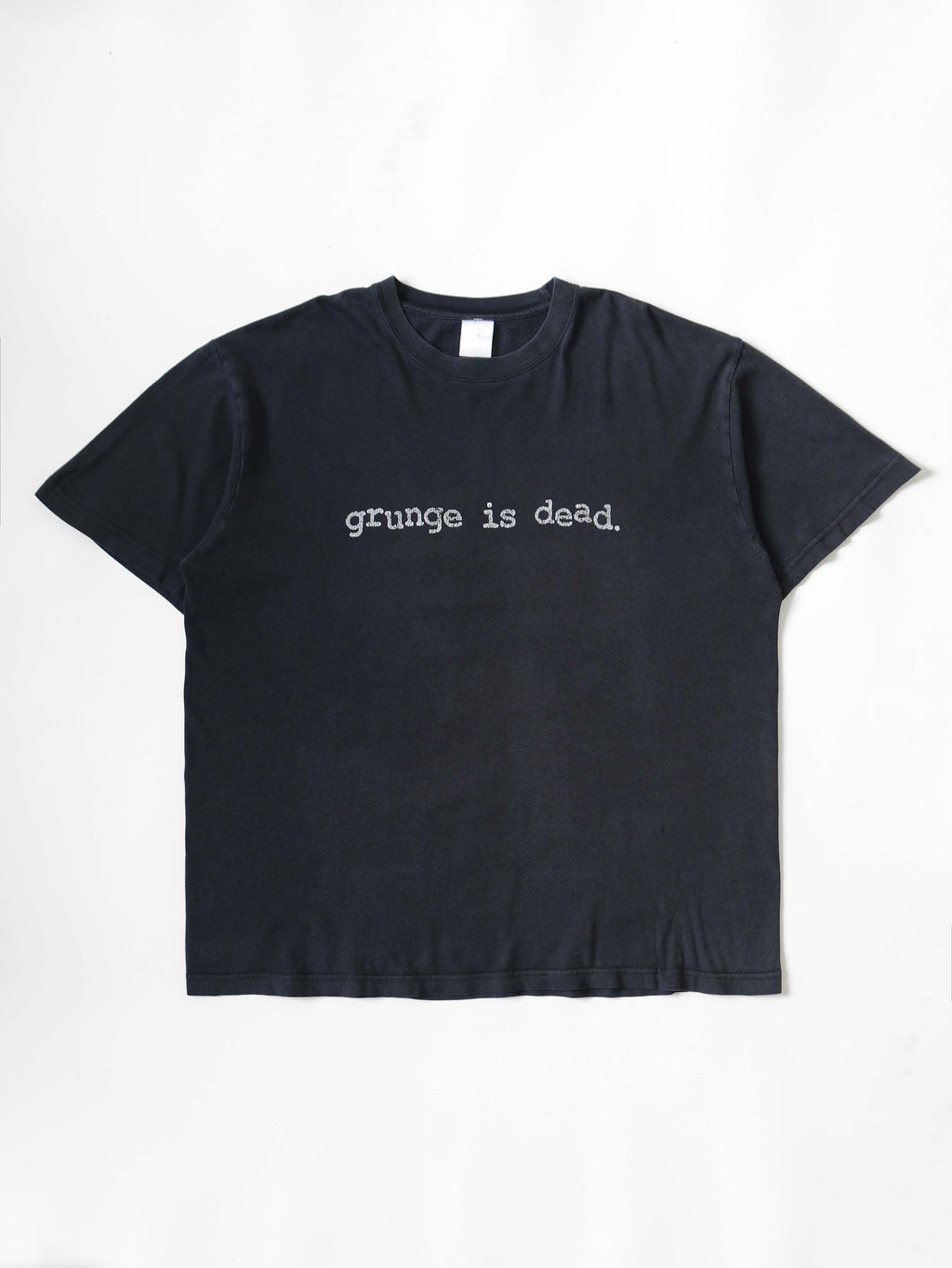 VINTAGE BLACK GRUNGE IS DEAD T-SHIRT