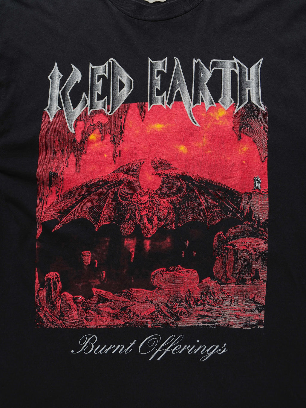 VINTAGE BLACK ICED EARTH "BURNT OFFERINGS" ROCK BAND T-SHIRT