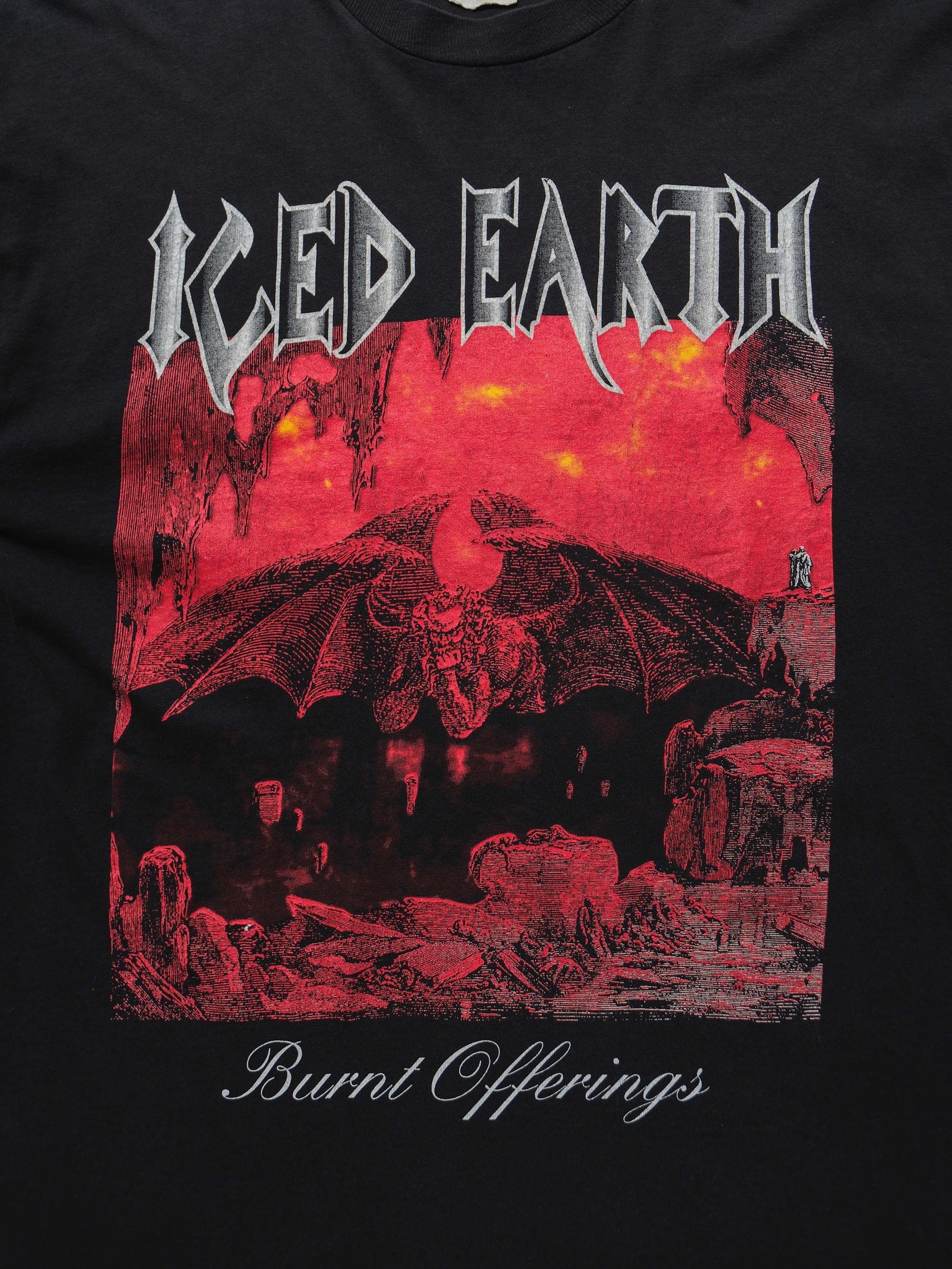 VINTAGE BLACK ICED EARTH "BURNT OFFERINGS" ROCK BAND T-SHIRT